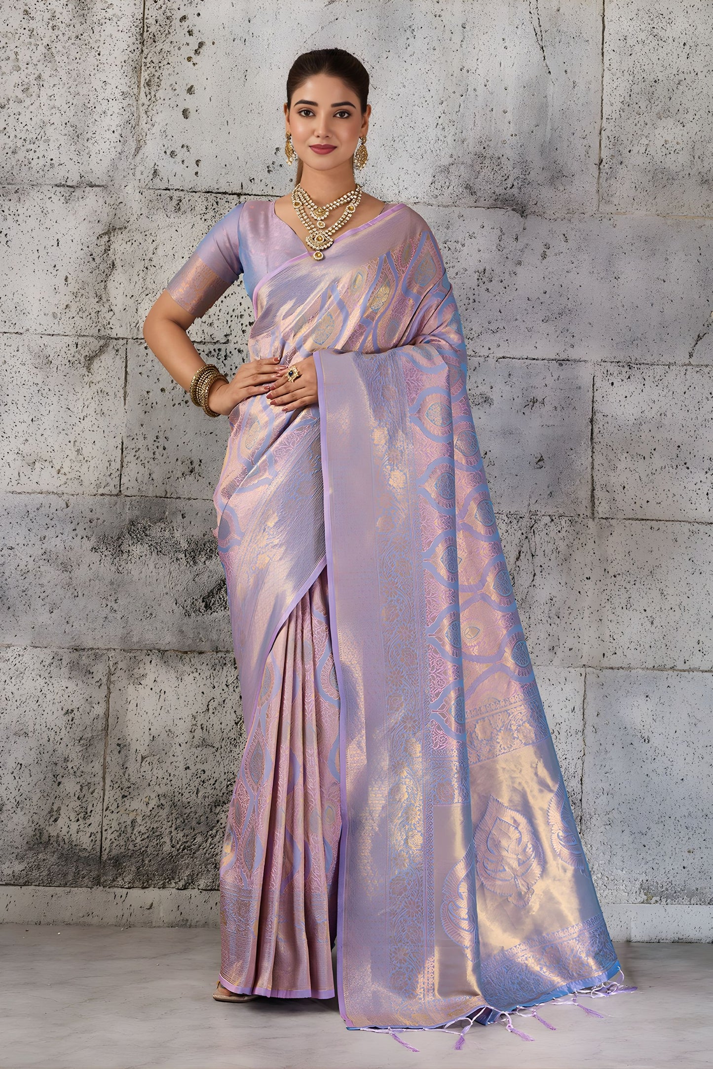 Stylish Lavender Woven Saree Rich Zari Border Blouse Piece Festive Wear