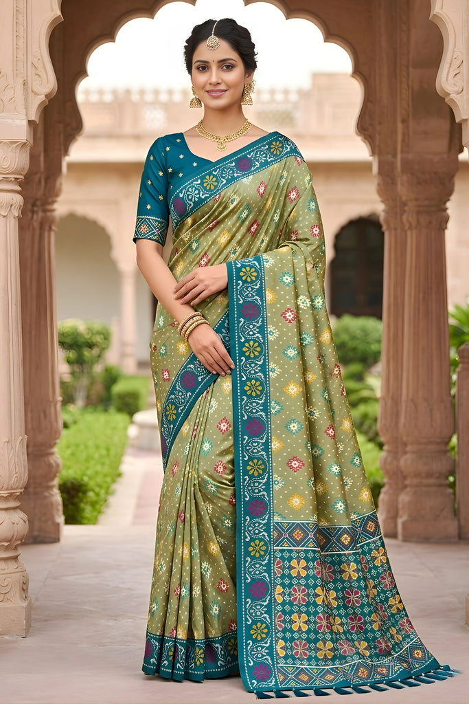 Wonderfull Pista Green Patola Silk Saree Woven Border Wedding Wear