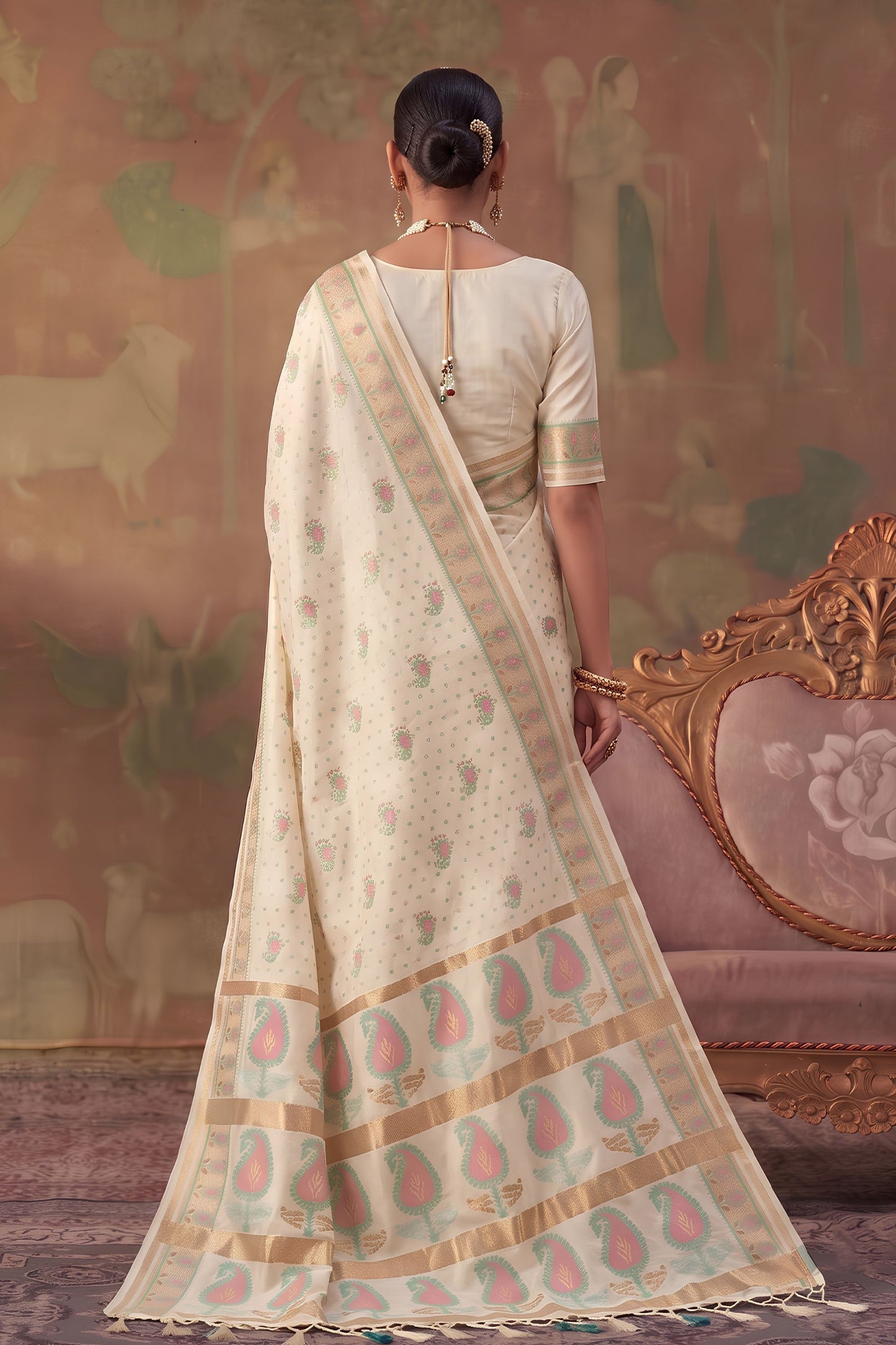Elegant Off White Soft Silk Woven Jacquard Saree for Women