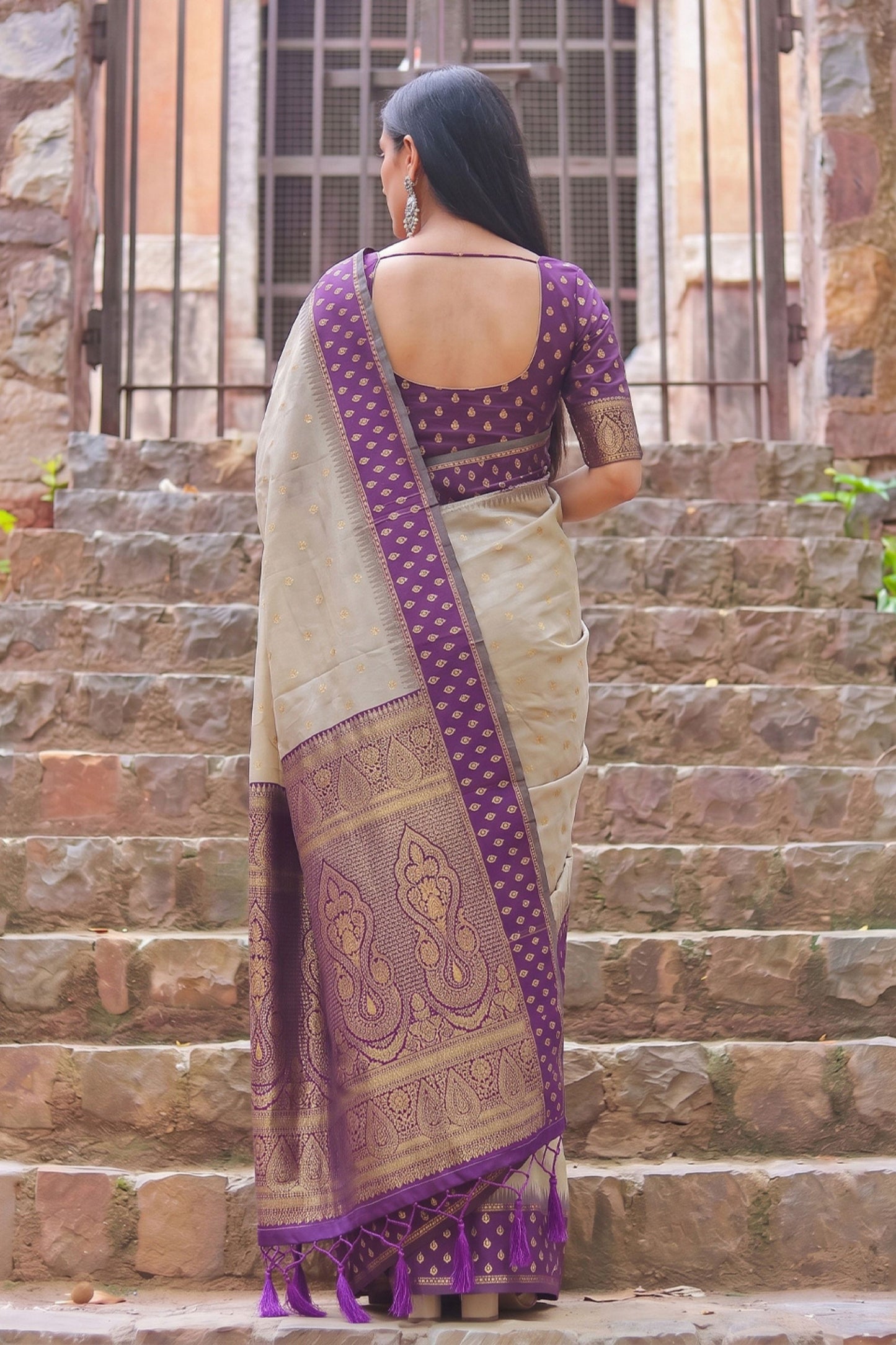 Traditional Beige Cotton Weaving Jari Designer Saree Border for Women