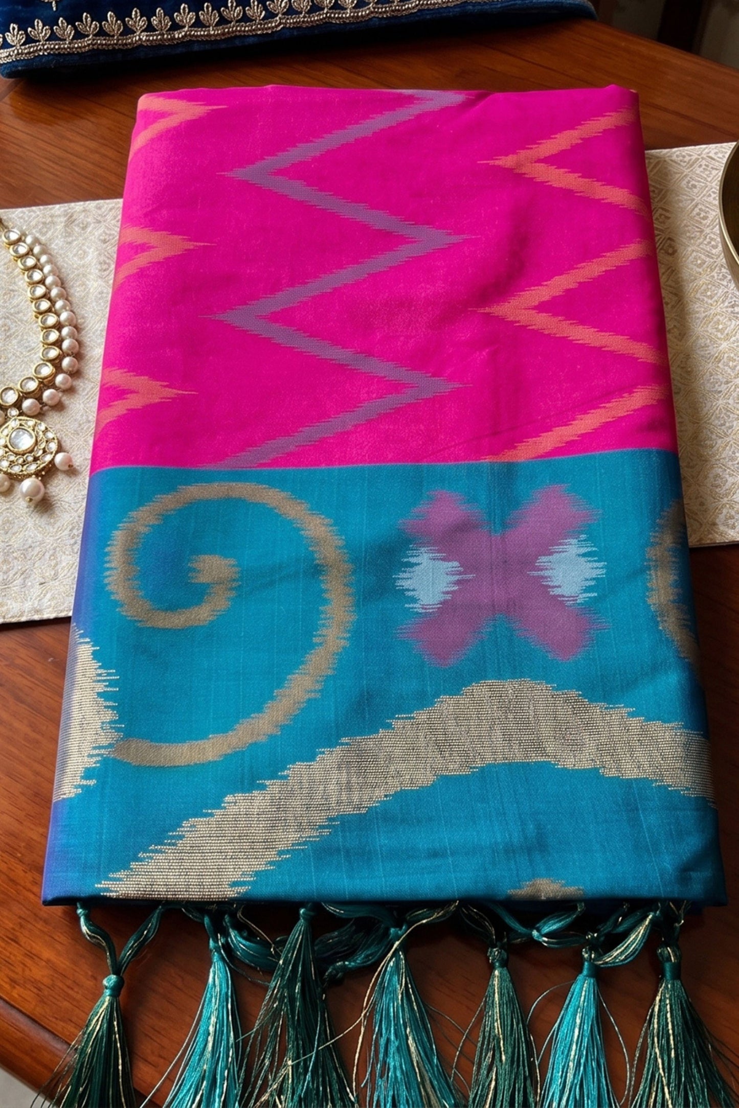 Beautiful Rani Pink Soft Silk Woven Border Designer Printed Saree