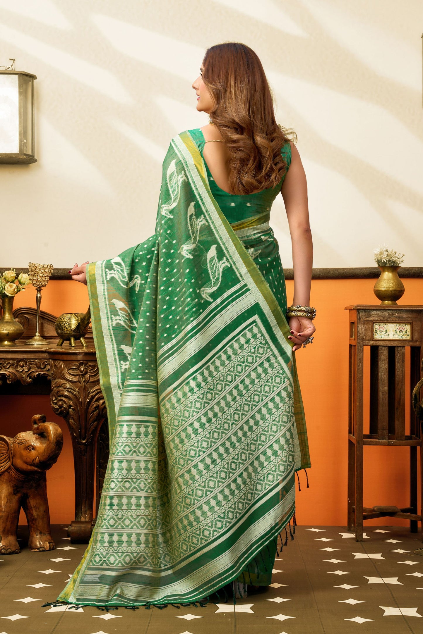 Grceful Green Cotton Woven Jacquard Designer Saree for Women