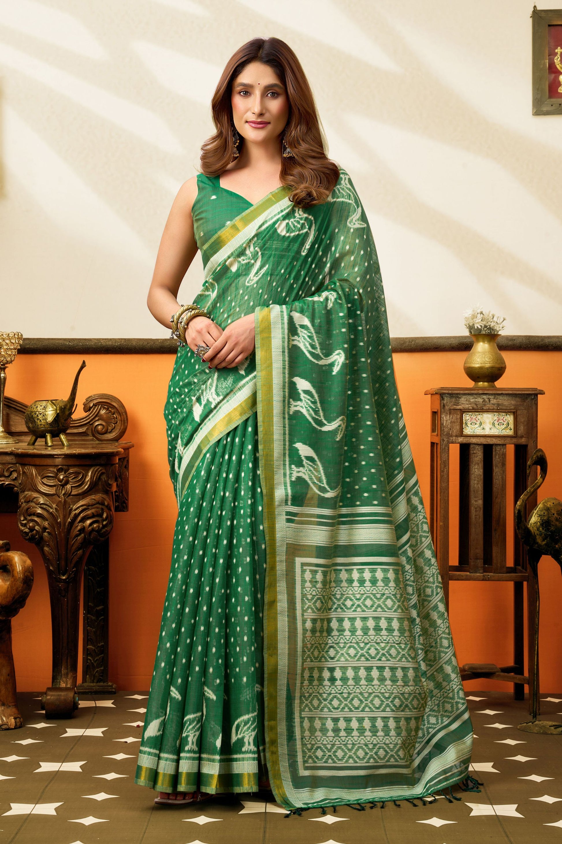 Grceful Green Cotton Woven Jacquard Designer Saree for Women