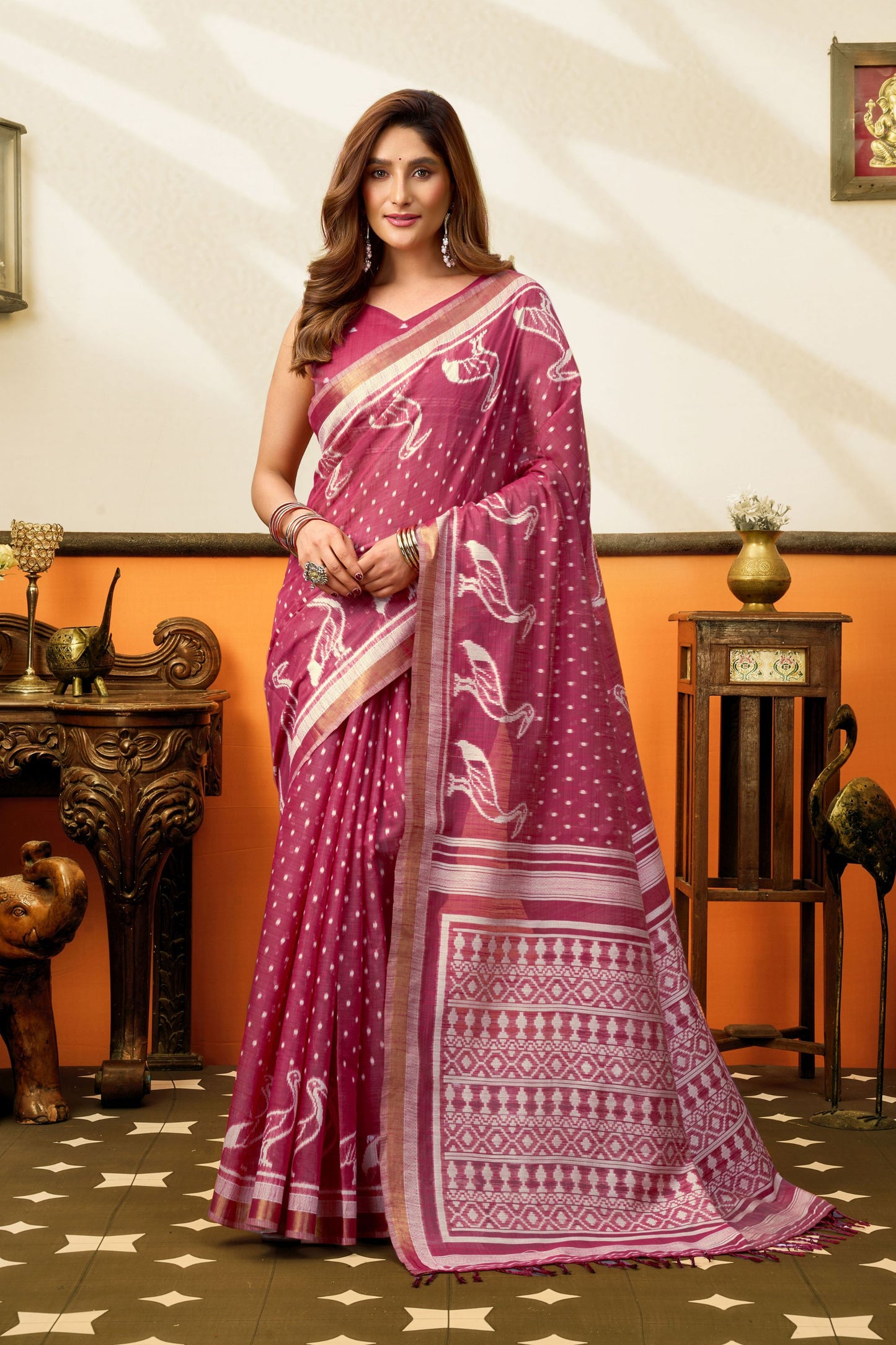 Lovely Magenta Pink Cotton Woven Jacquard Designer Saree for Women