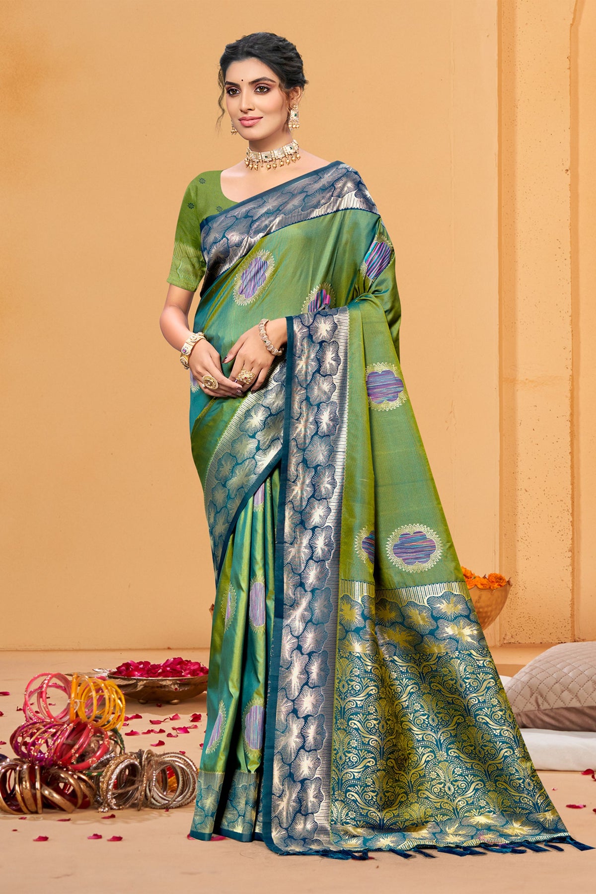 Graceful Green Soft Silk Woven Designer Saree for Women