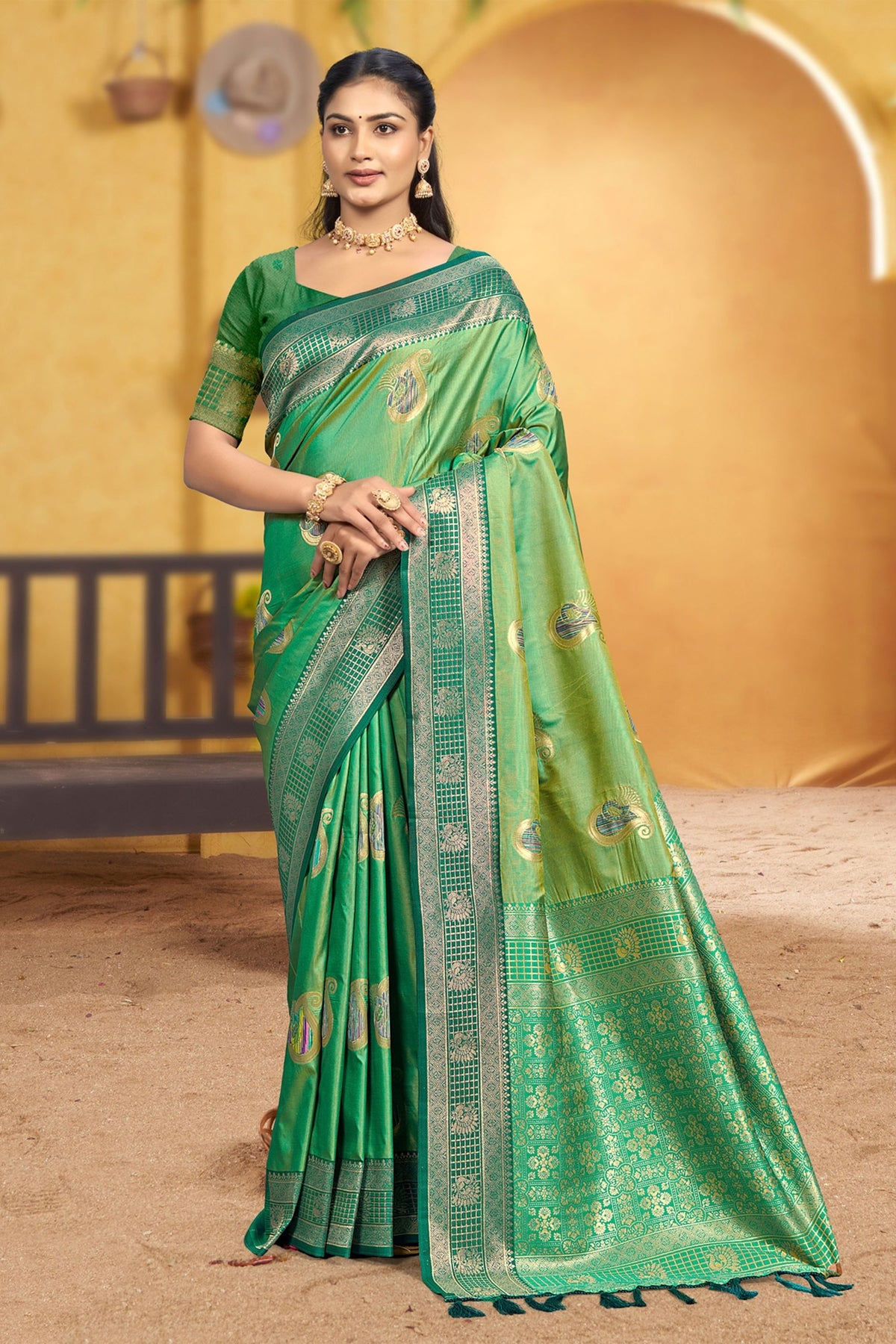 Stylish Green Soft Silk Woven Designer Saree for Women