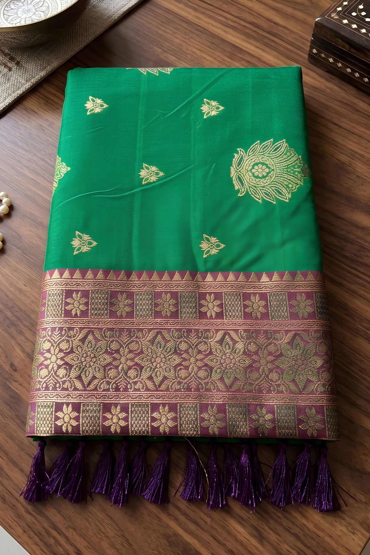 Lovely Green Silk Woven Designer Saree with Zari Border for Women