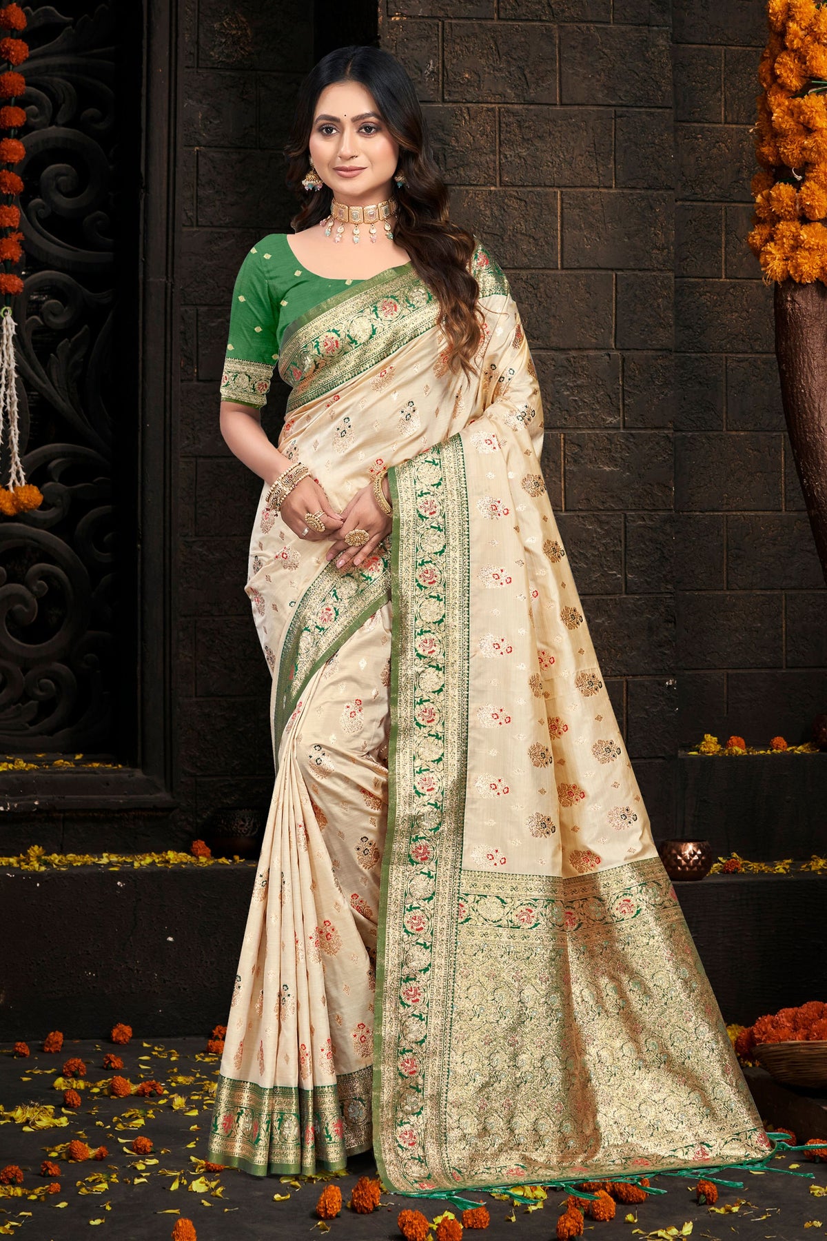 Elegant Cream Silk Woven Designer Saree with Green Zari Border for Women