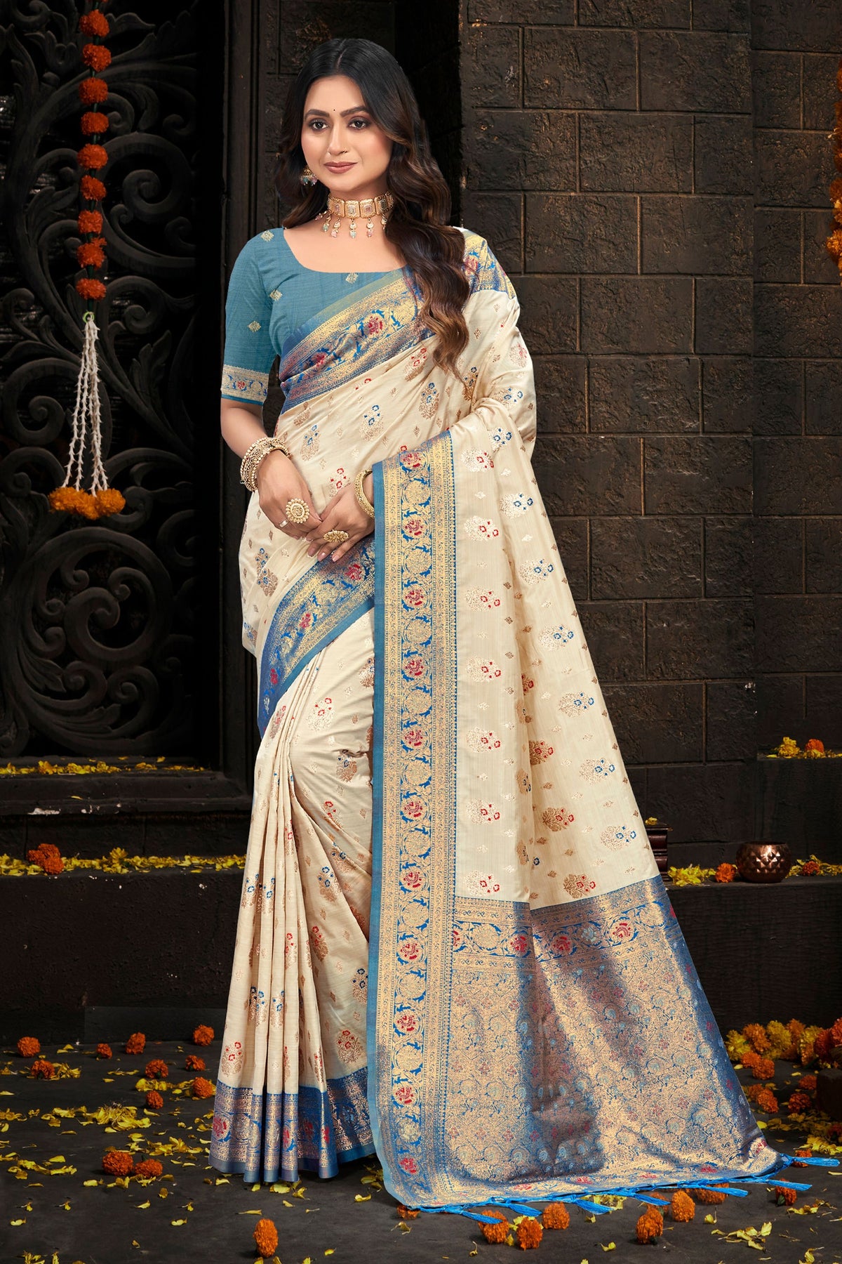 Sophisticated Cream Silk Woven Designer Saree with Royal Blue Zari Border for Women