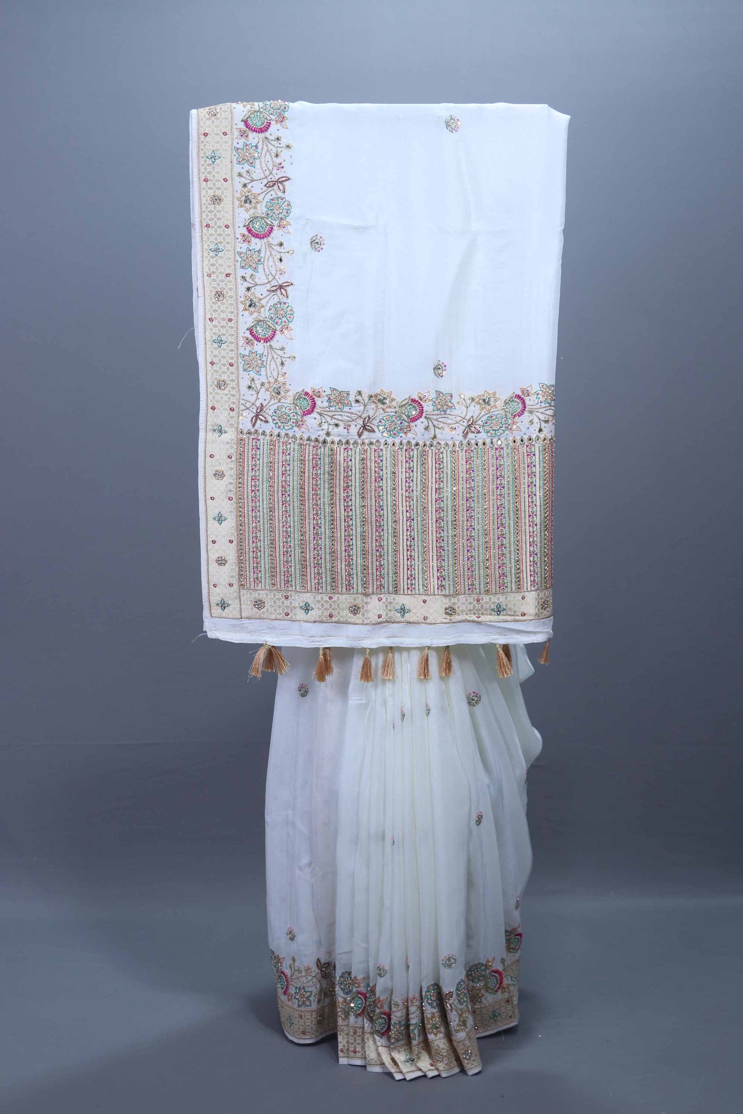 White Banarasi Silk Saree Zari Embroidery Pallu Tassel Border