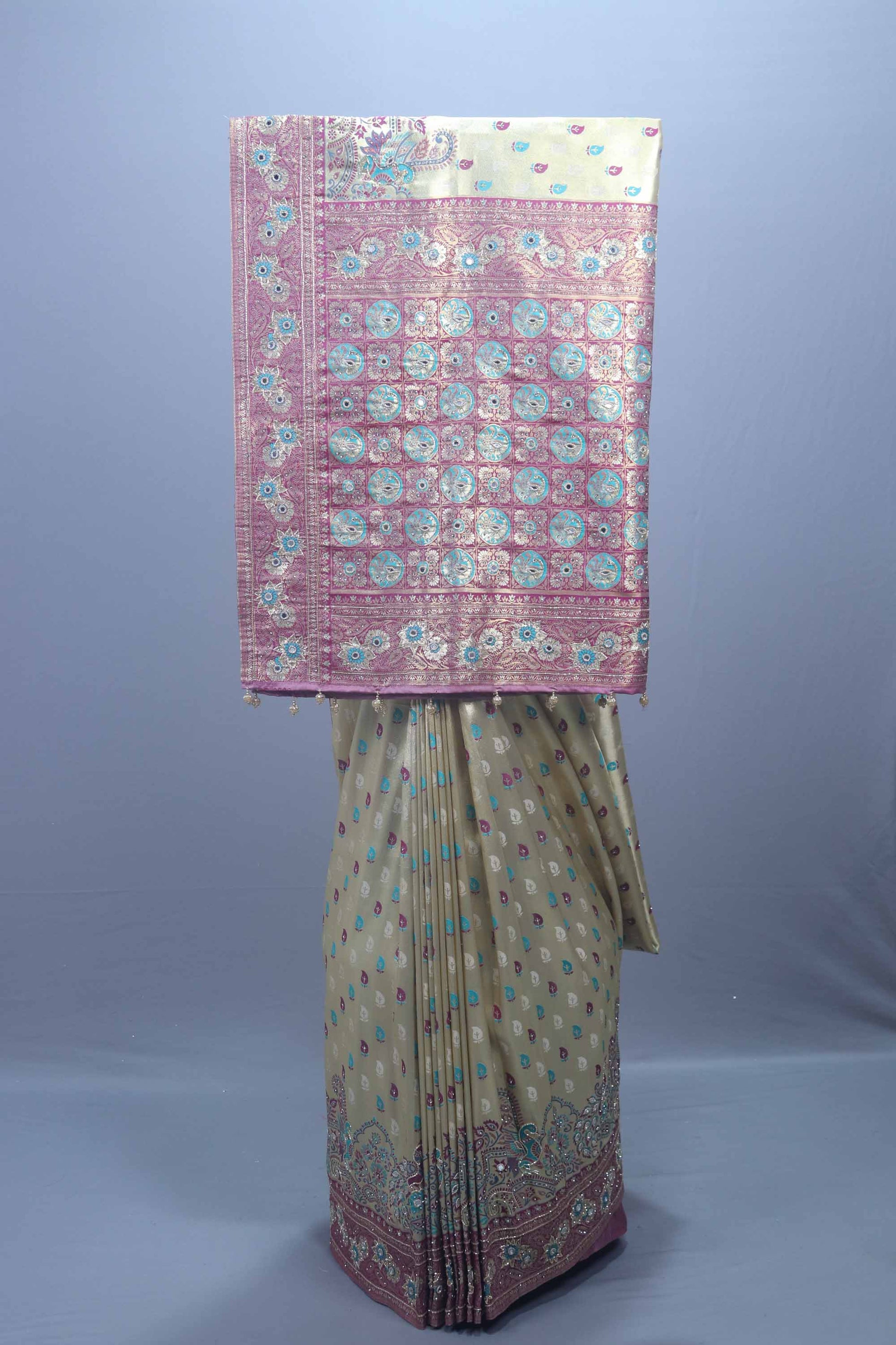  Cream Banarasi Silk Saree with Pink Zari  Heavy Designer Pallu