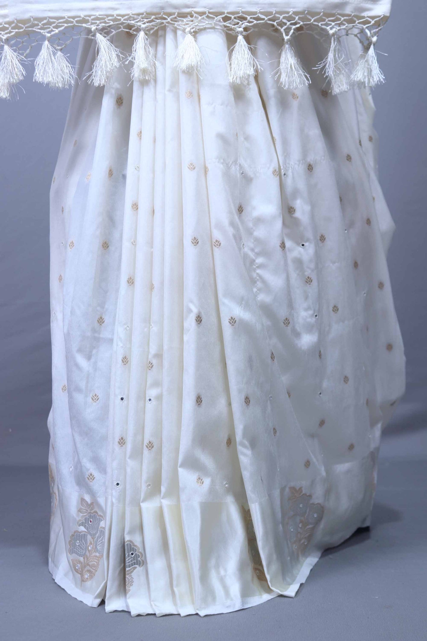 White Silk Saree with Gold Zari Woven Border, Butti Tassel Pallu