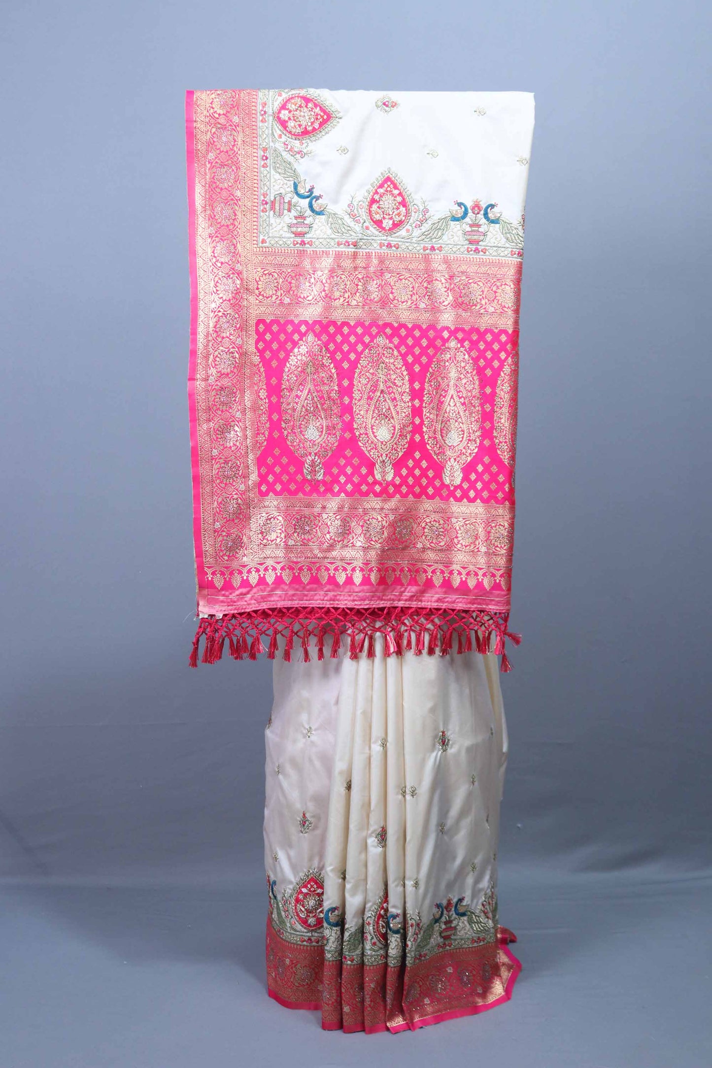 Cream Silk Saree with Pink Zari Woven Pallu, Peacock Motif Border 