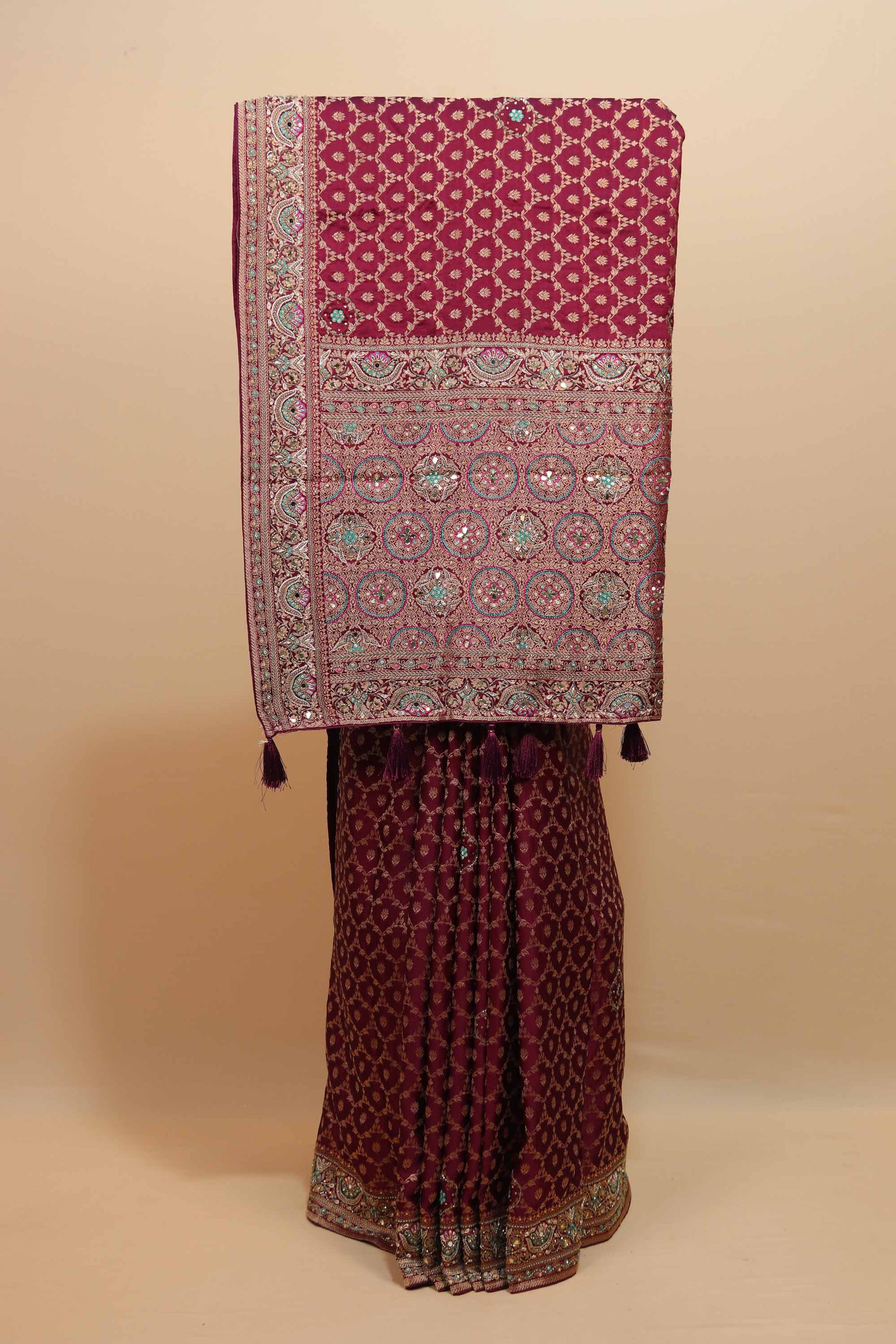 Maroon Banarasi Silk Saree Zari Weaving Floral Motifs Designer Pallu