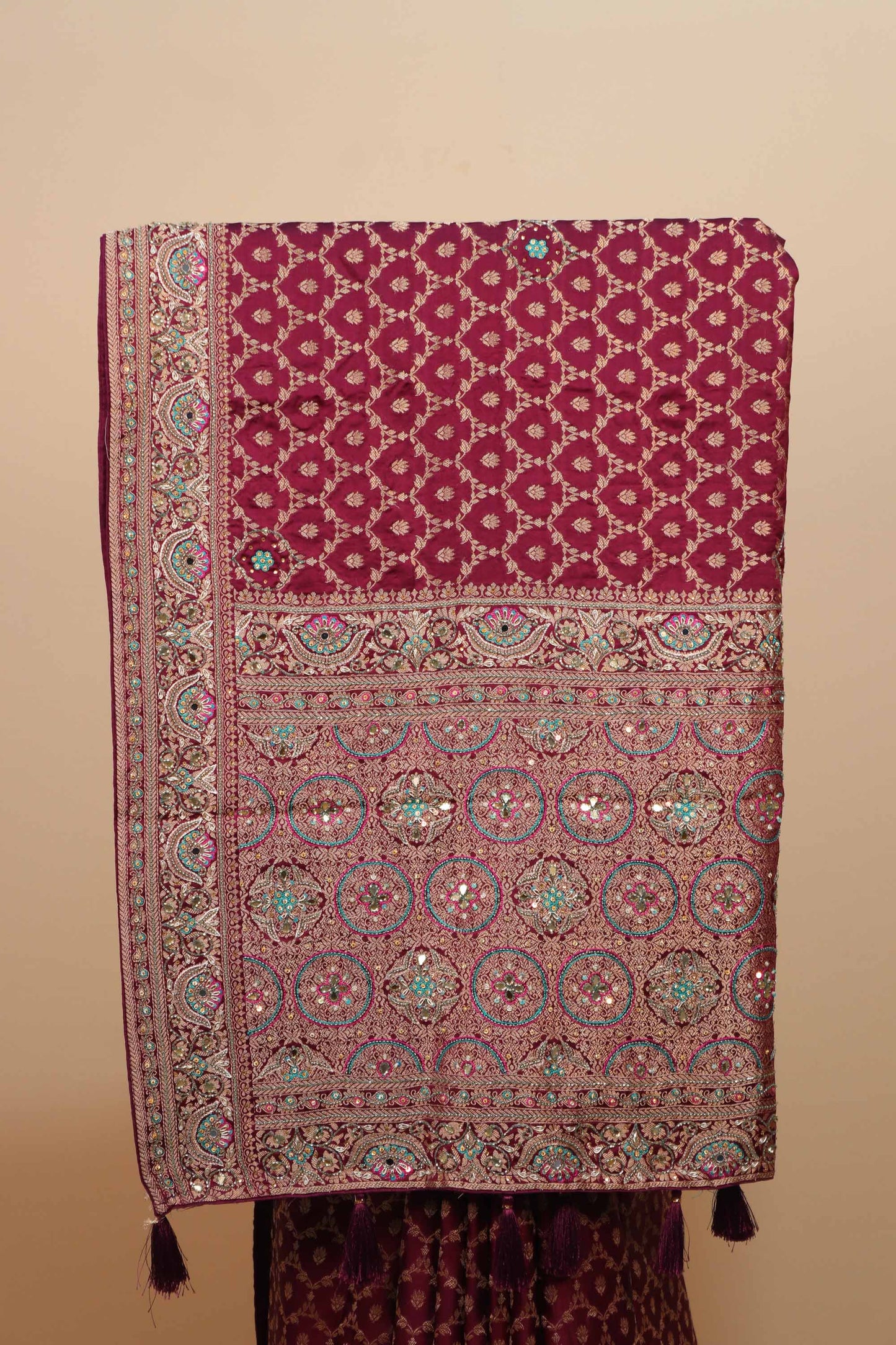 Maroon Banarasi Silk Saree Zari Weaving Floral Motifs Designer Pallu