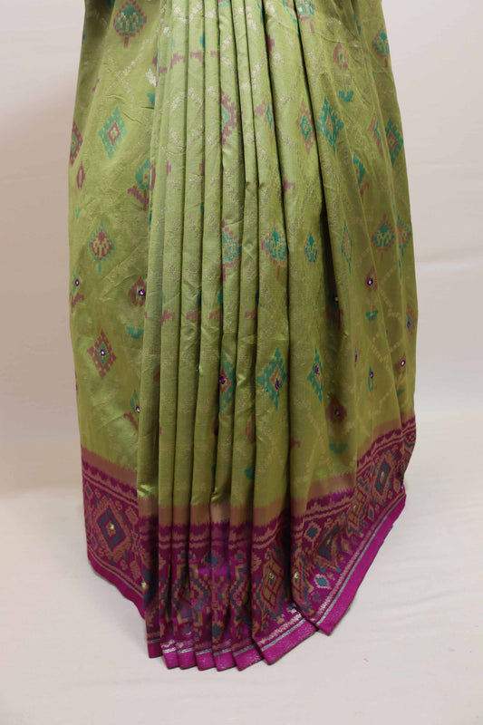 Olive Green Magenta Traditional Silk Saree Woven Border Rich Designer Pallu