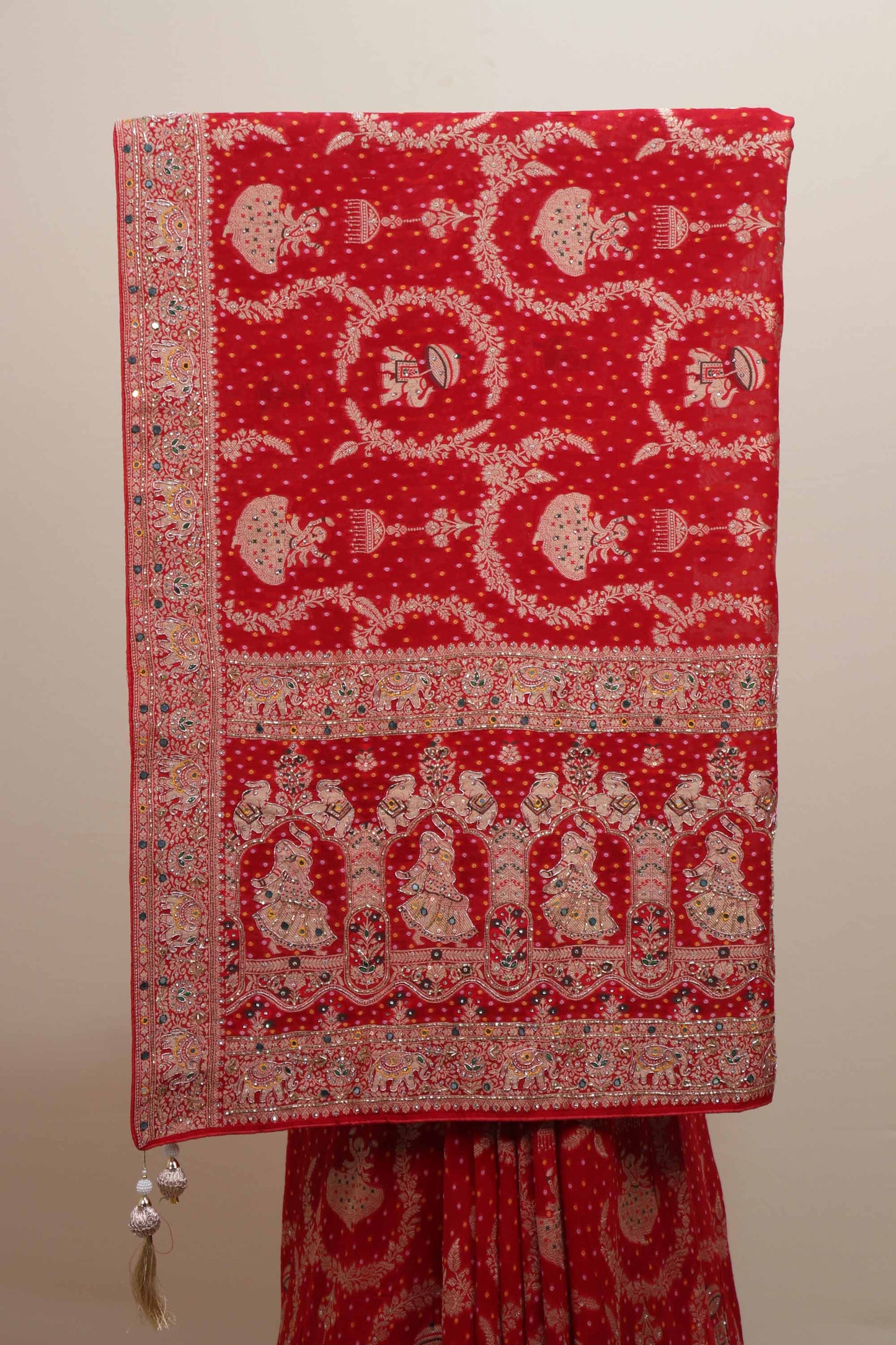Red Traditional Printed Saree Border Dancing Figure Motifs Saree