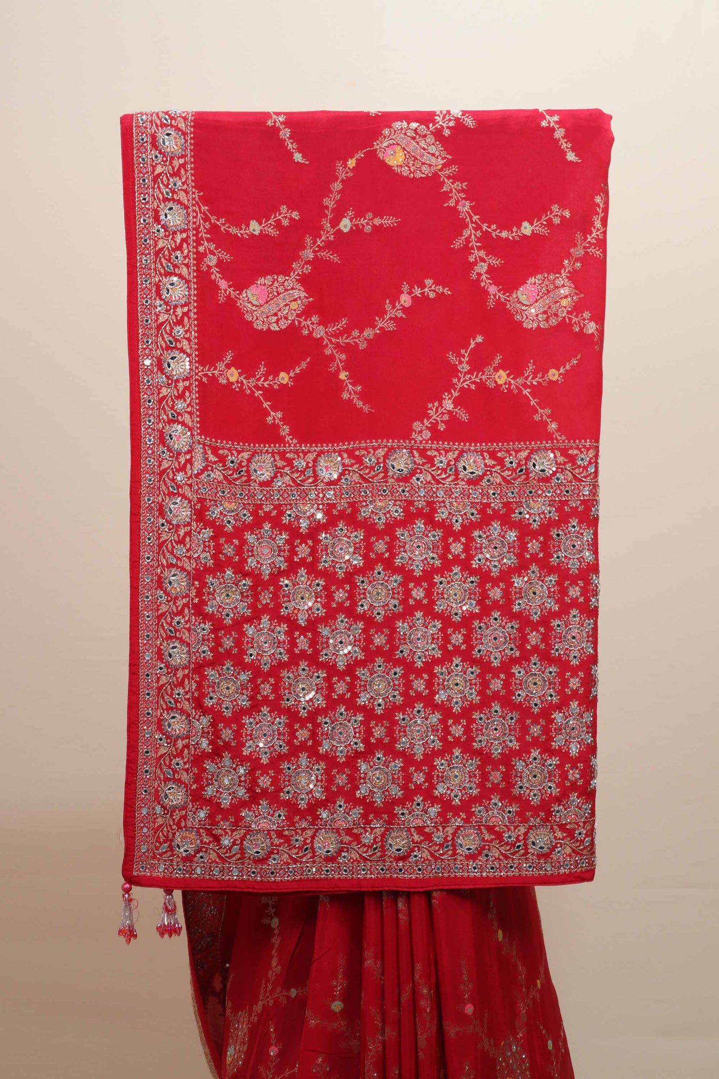 Red Embroidered Ethnic SareeFloral Motifs Heavy Border