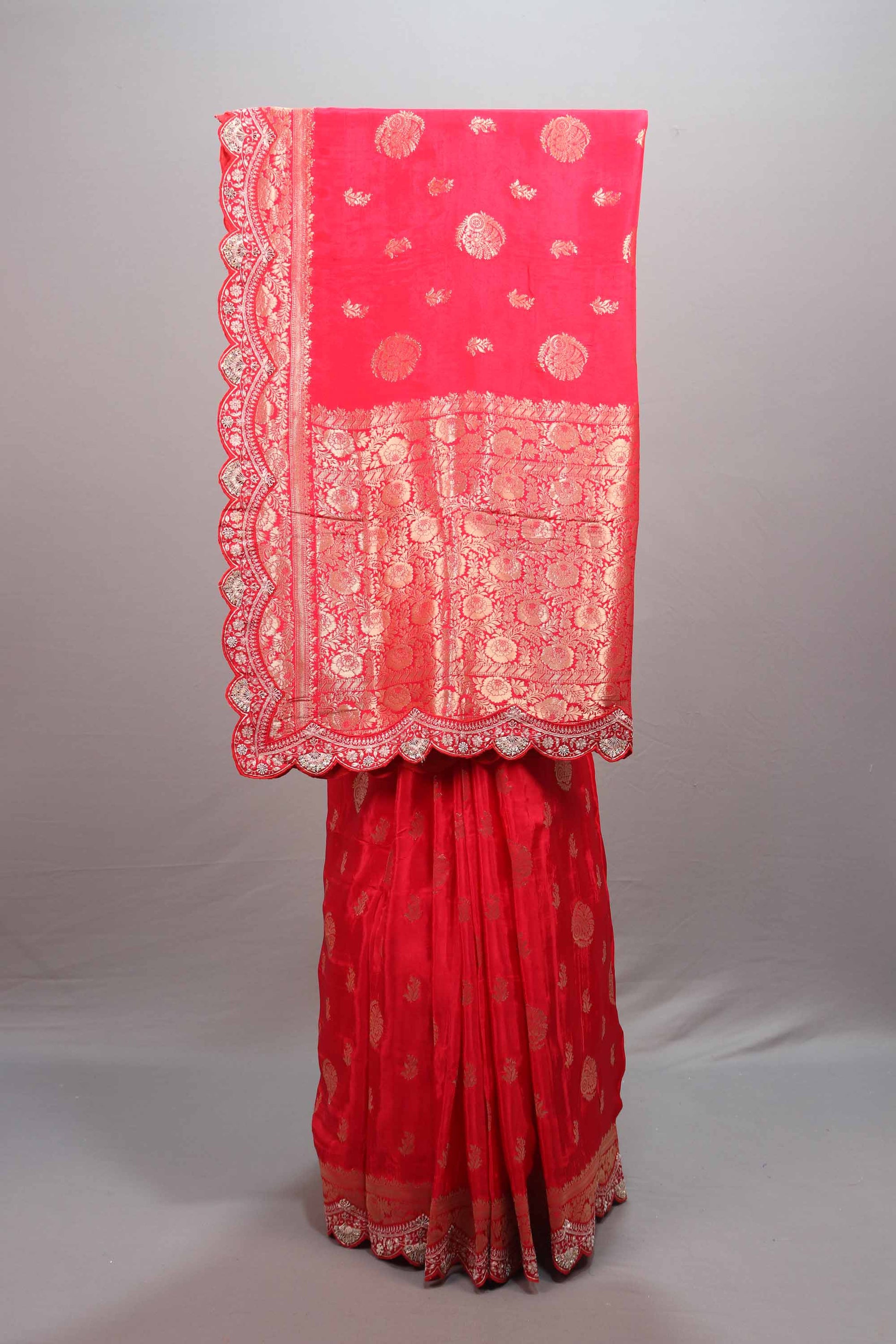 Red Banarasi Silk Saree Heavy Gold Zari Designer Border Rich Pallu