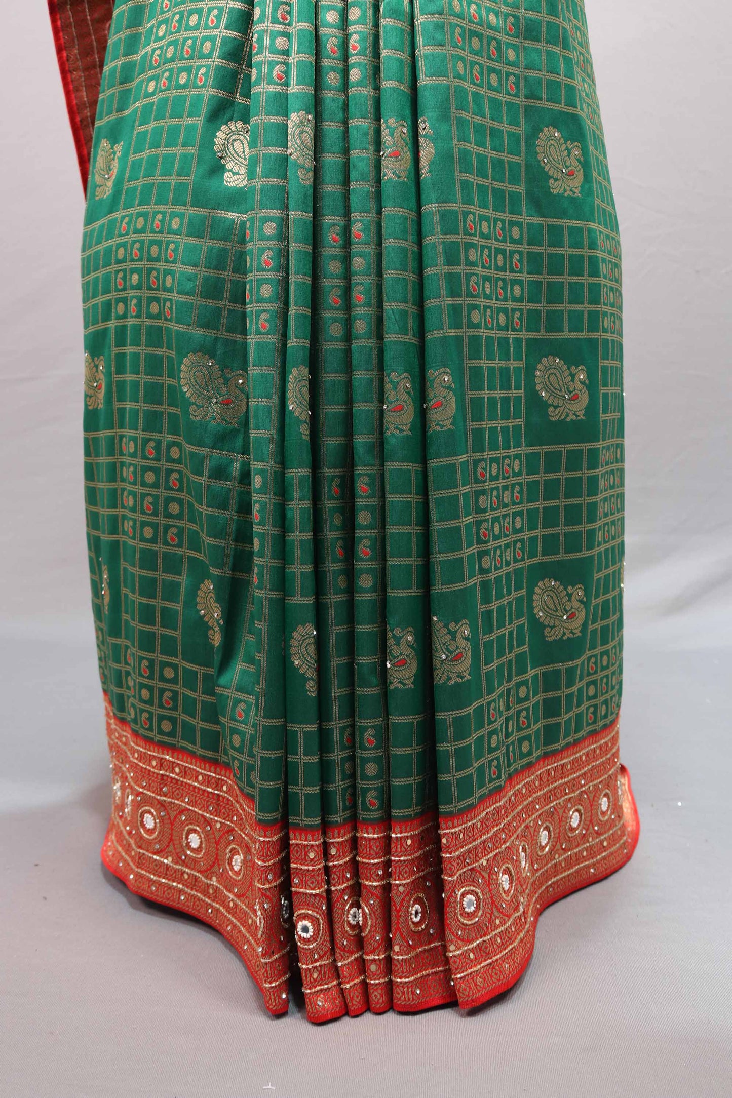 Green Red Banarasi Silk Saree Zari Weaving Pattern Design Designer Border