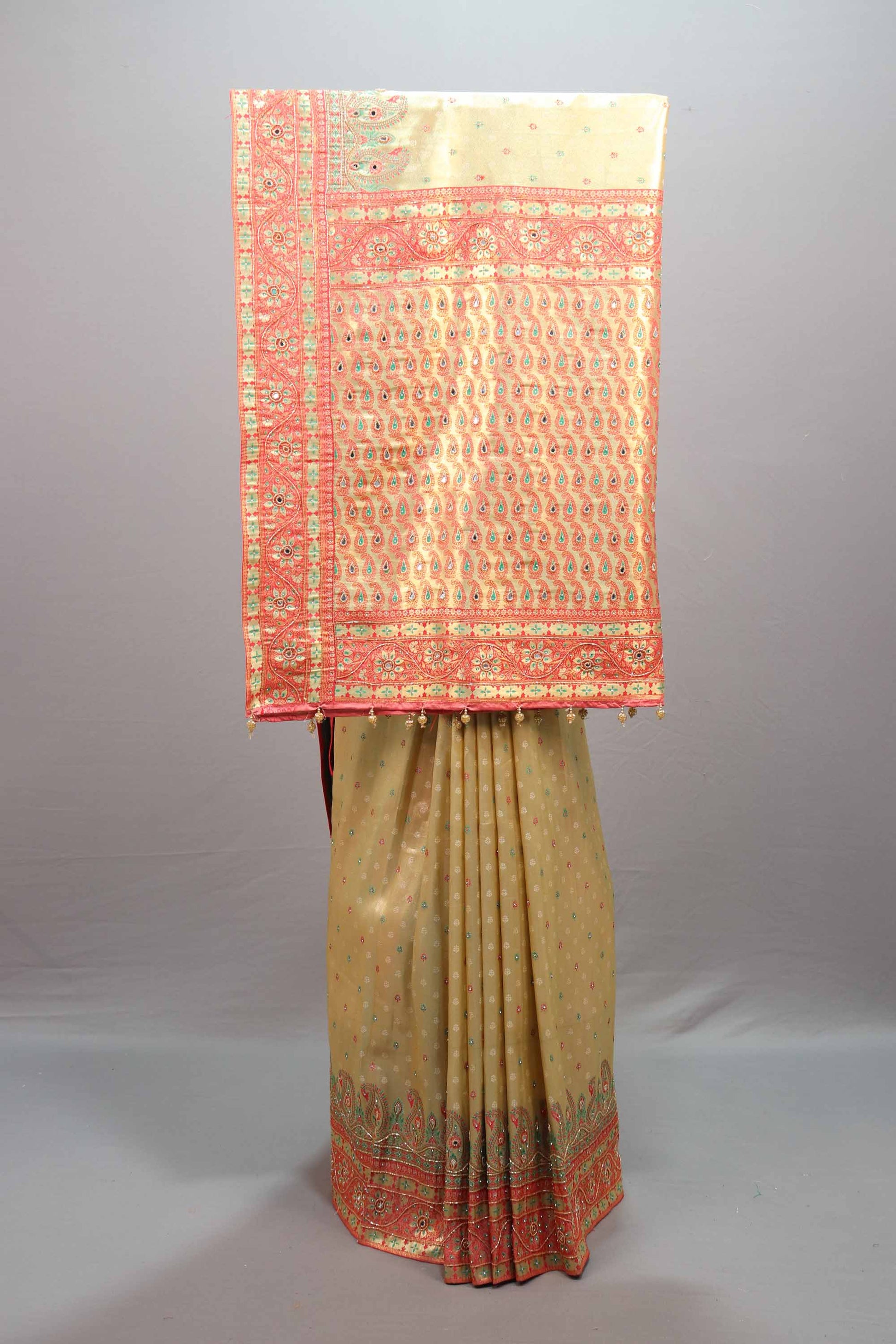  Beige Jacquard Silk Saree Coral Paisley Woven Design Rich Border 