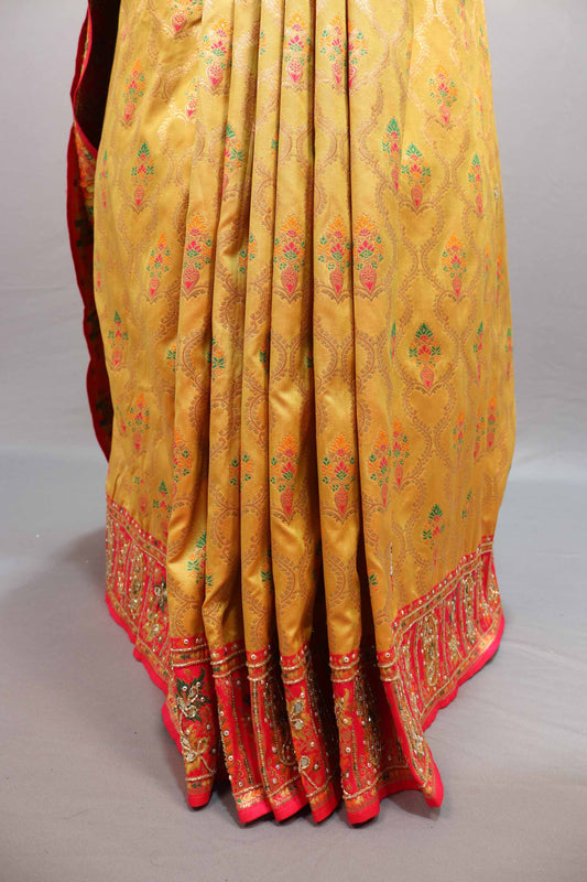 Mustard Yellow Jacquard Silk Saree Pink Embroidered Border Designer Pallu