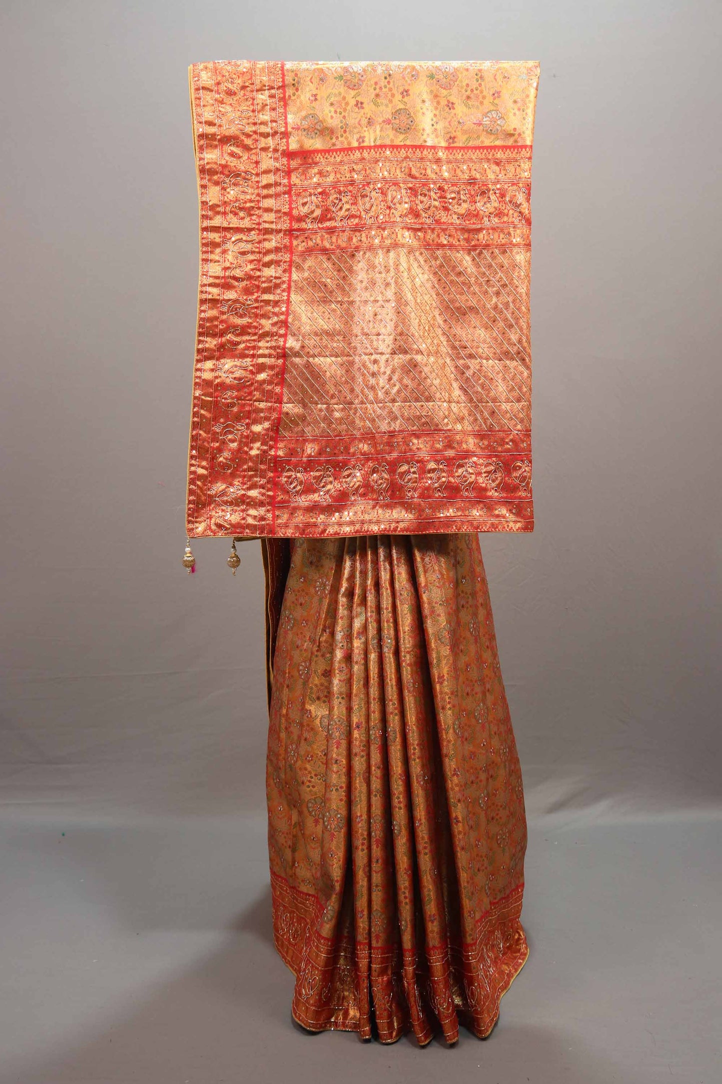Orange Kanjivaram Silk Saree Zari Weaving Floral Motifs Designer Border 