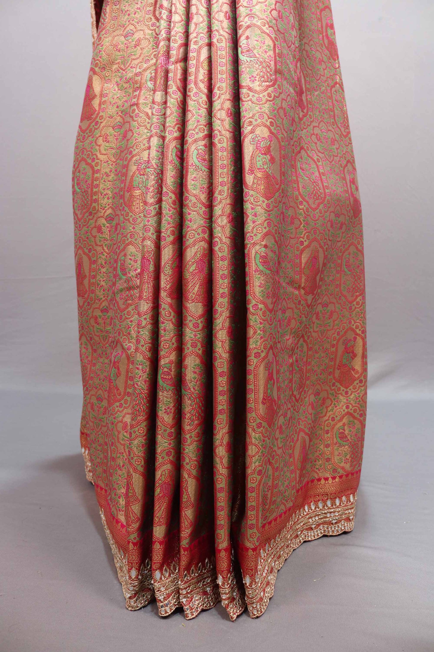 Peach Pink Kanjivaram Silk Saree Zari Weaving Motifs Designer Border Pallu
