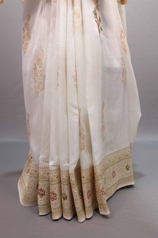 Off White Silk Saree with Floral Embroidery Rich Zari Border