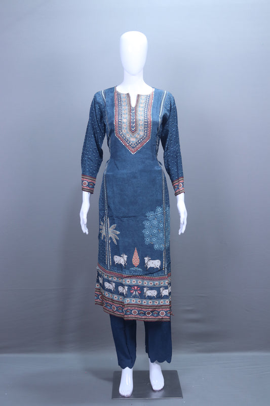 Stylish Blue Suit Set Neckline Dupatta Casual Occasions