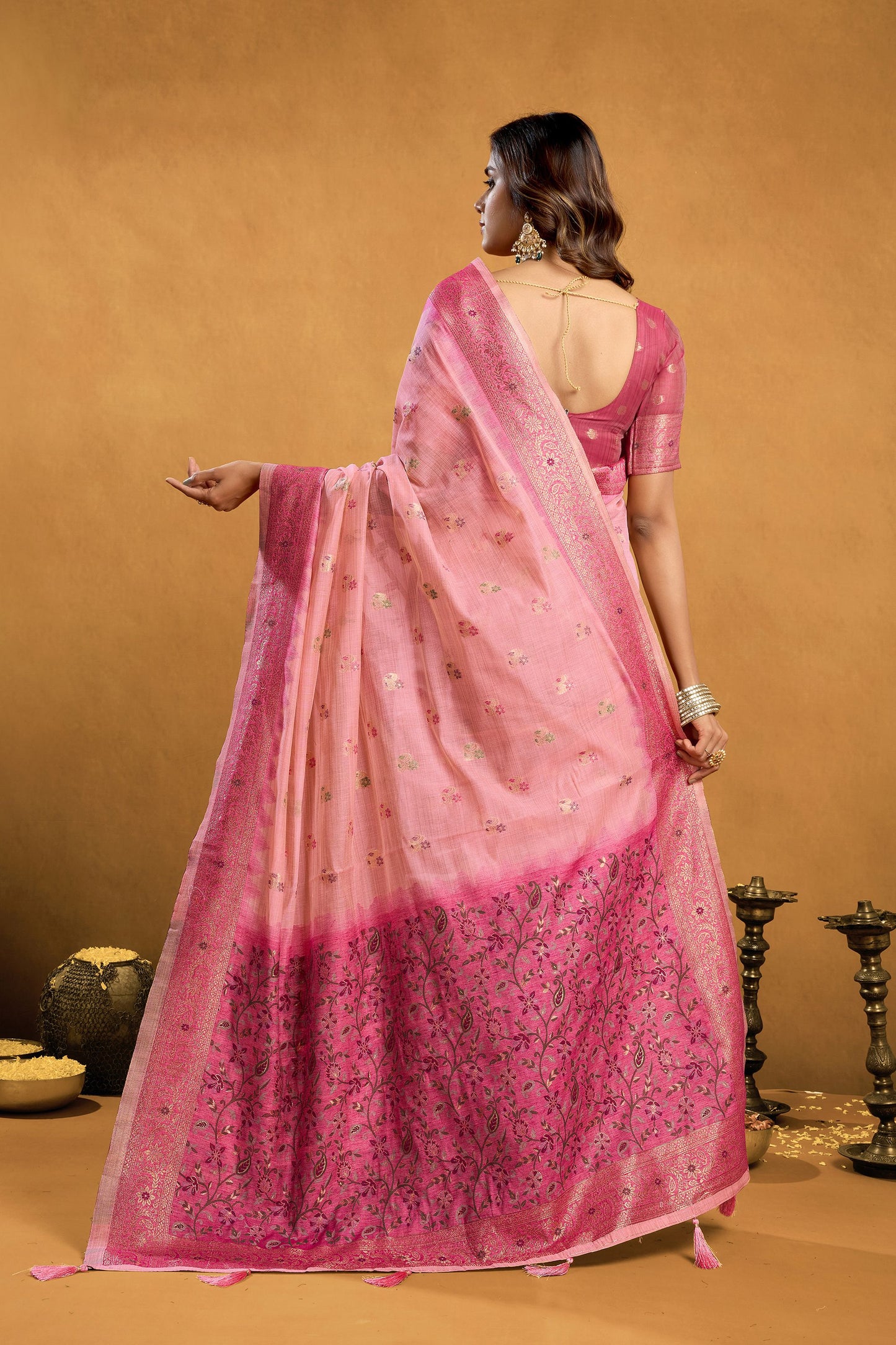 Beautiful Pink Premium Spun Cotton Zari Woven Saree Zhallar for Women