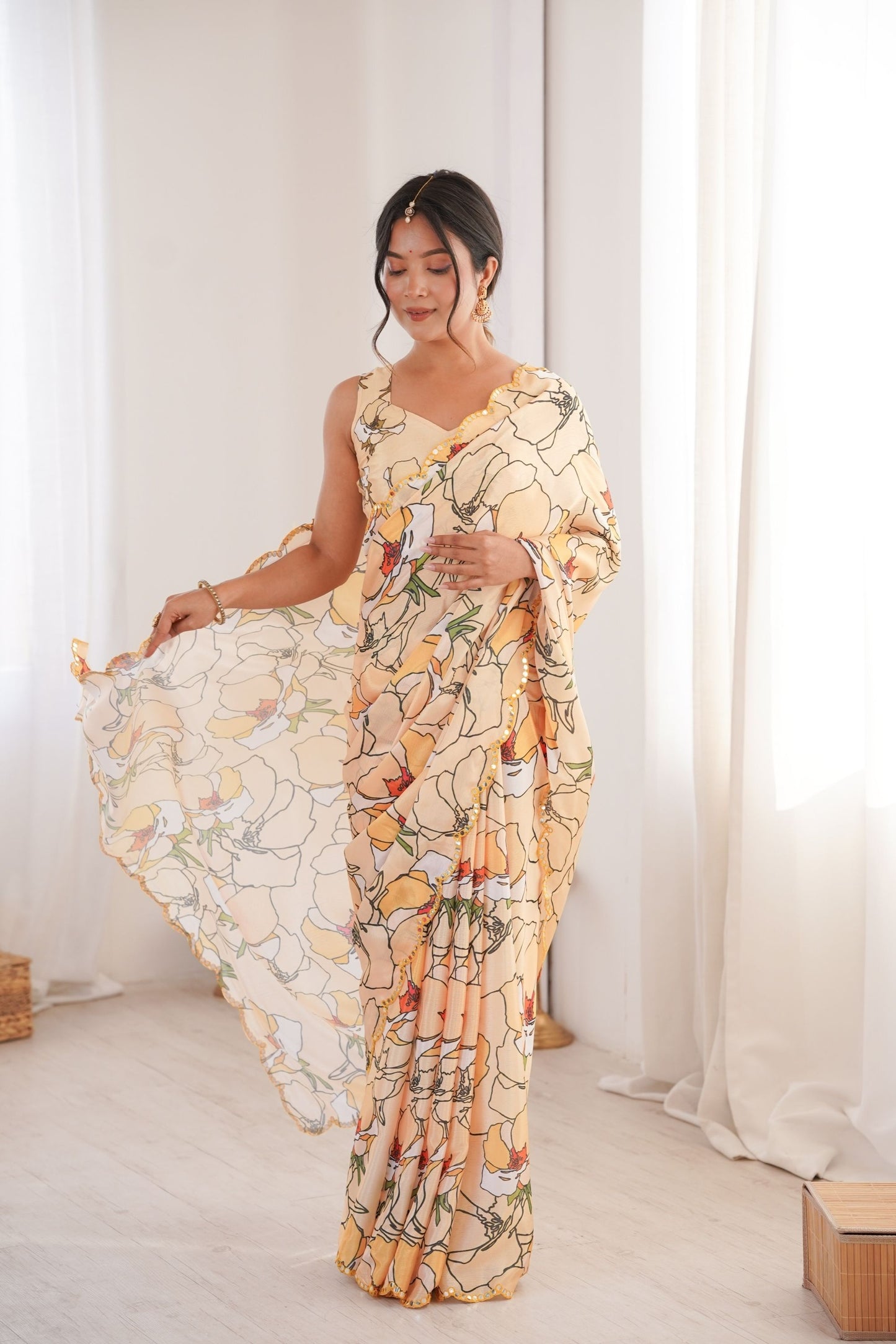 Pastel Floral Printed Georgette Saree Elegant Border Party Wear Saree