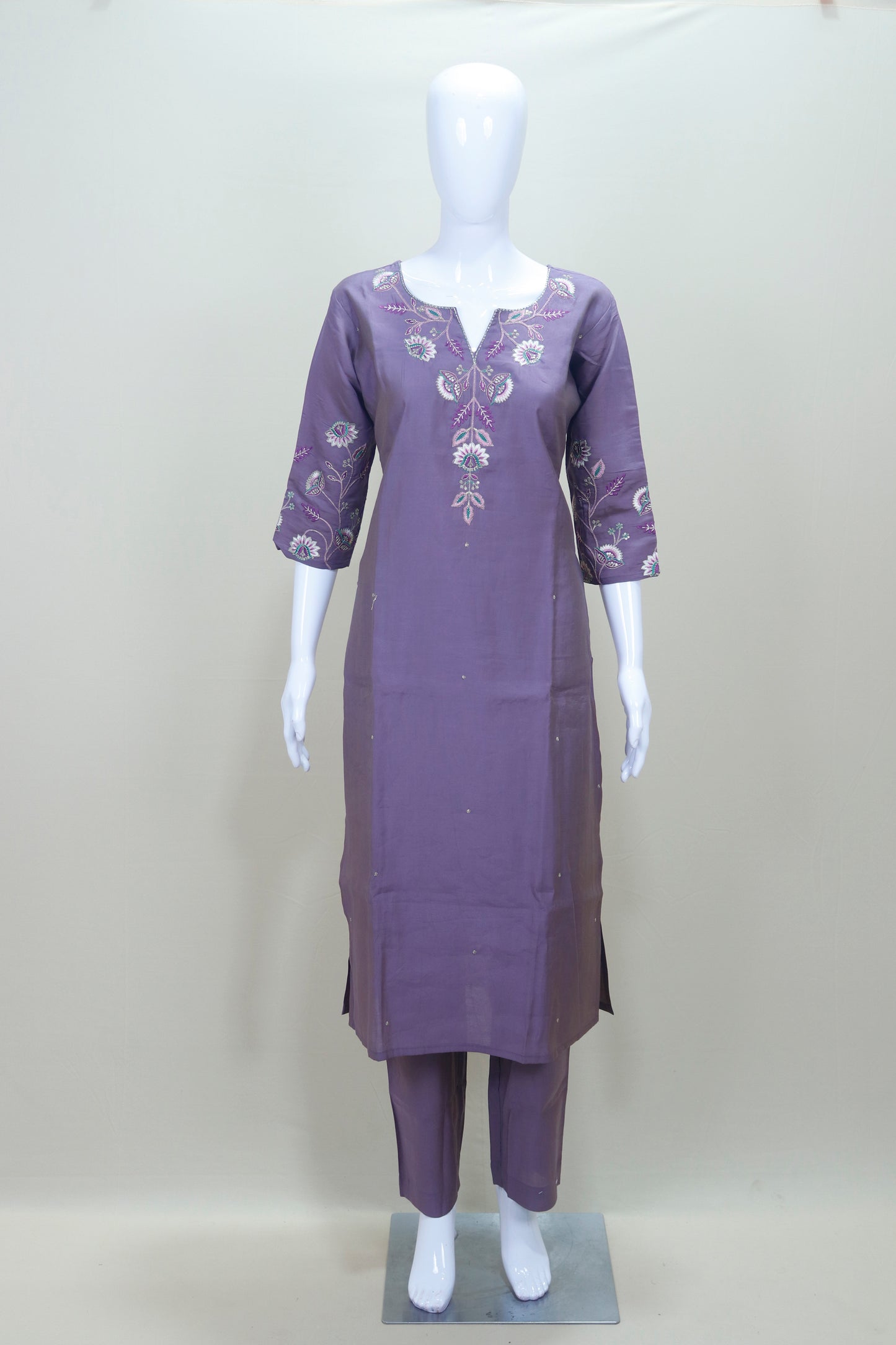 Women’s Lavender Embroidered Kurta Pant Set with Dupatta Elegant Festive Party Wear Ethnic Outfit