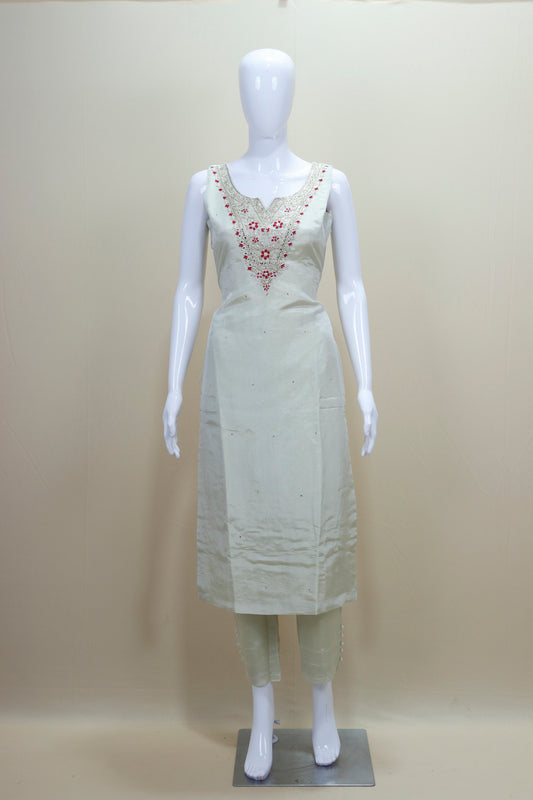 Elegant White Silk Kurta Set with Red Bandhani Dupatta