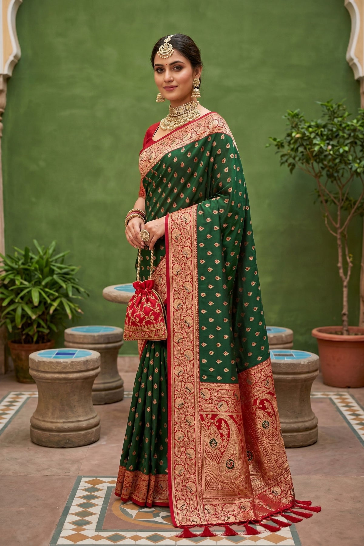 Graceful Dark Green Soft Silk Saree with Zari Weaving for Women