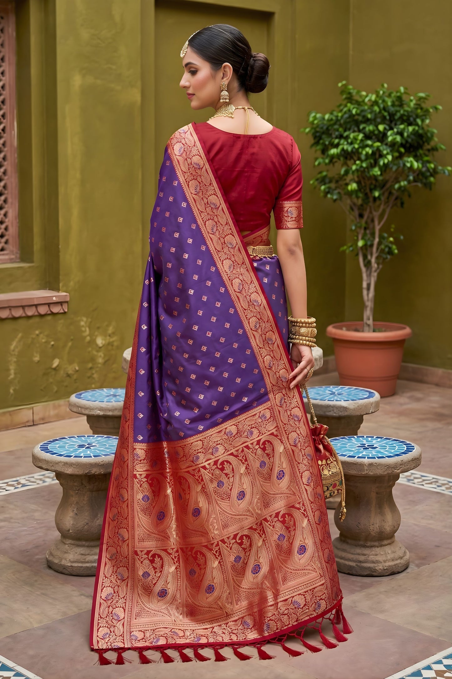 Royal Purple Soft Silk Saree Zari Weaving Meenakari Motifs for Wedding