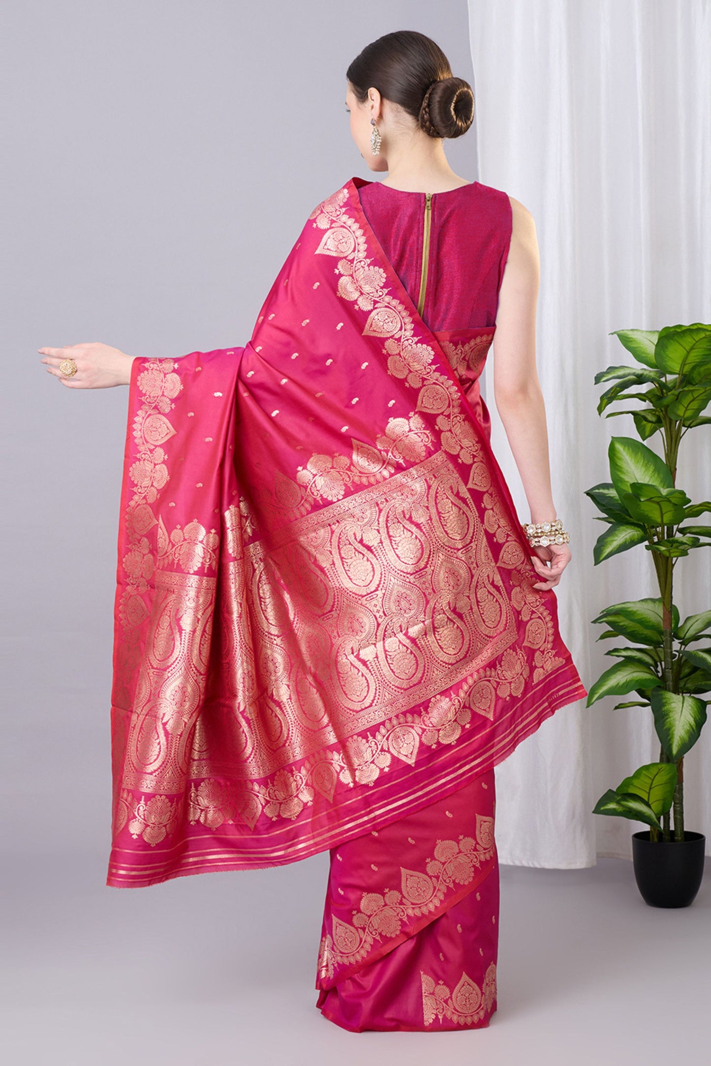 Amazing Rani Pink Banarasi Silk Saree Zari Weaving Border for Women