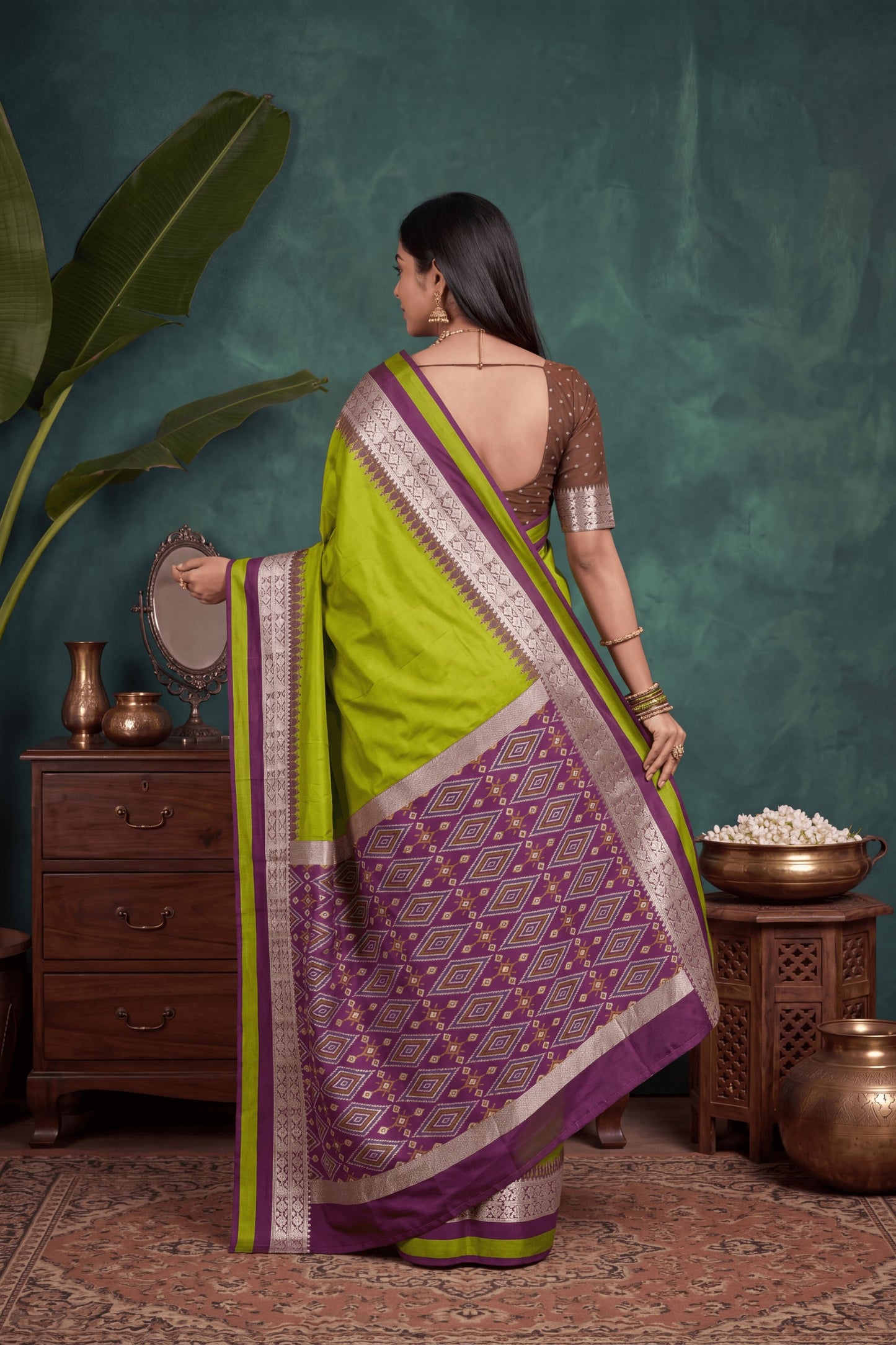 Graceful Lime Green Banarasi Silk Woven Saree for Women