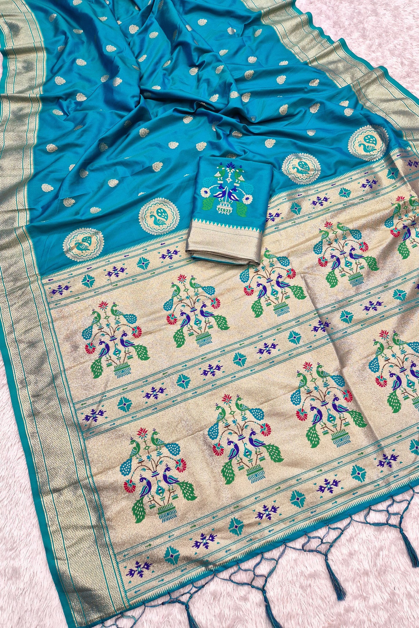 Vibrant Turquoise Blue Paithani Silk Zari Butti Weaving Designer Saree
