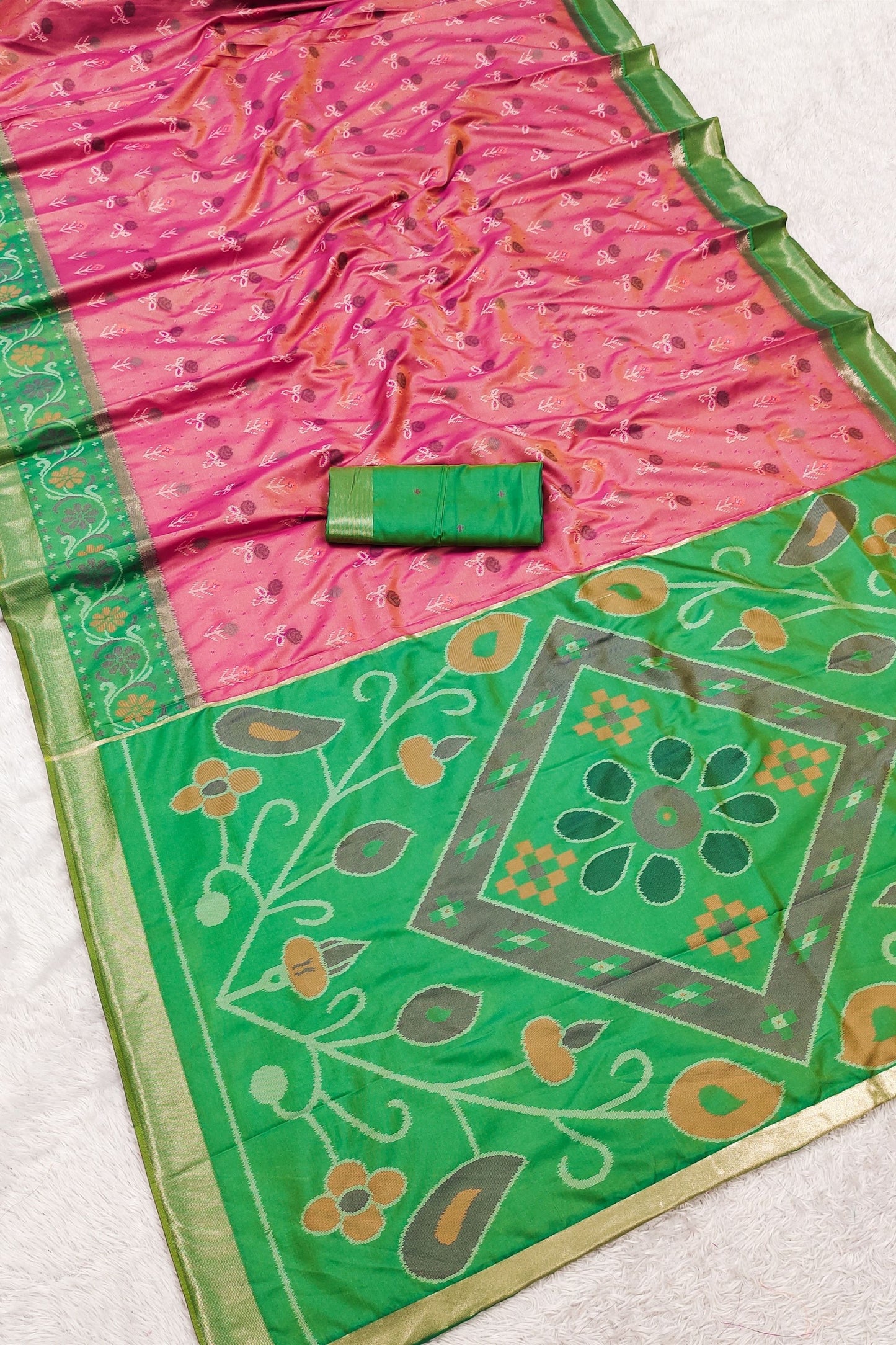 Lovely Peach Pochampalli Silk Zari Weaving Saree for Women
