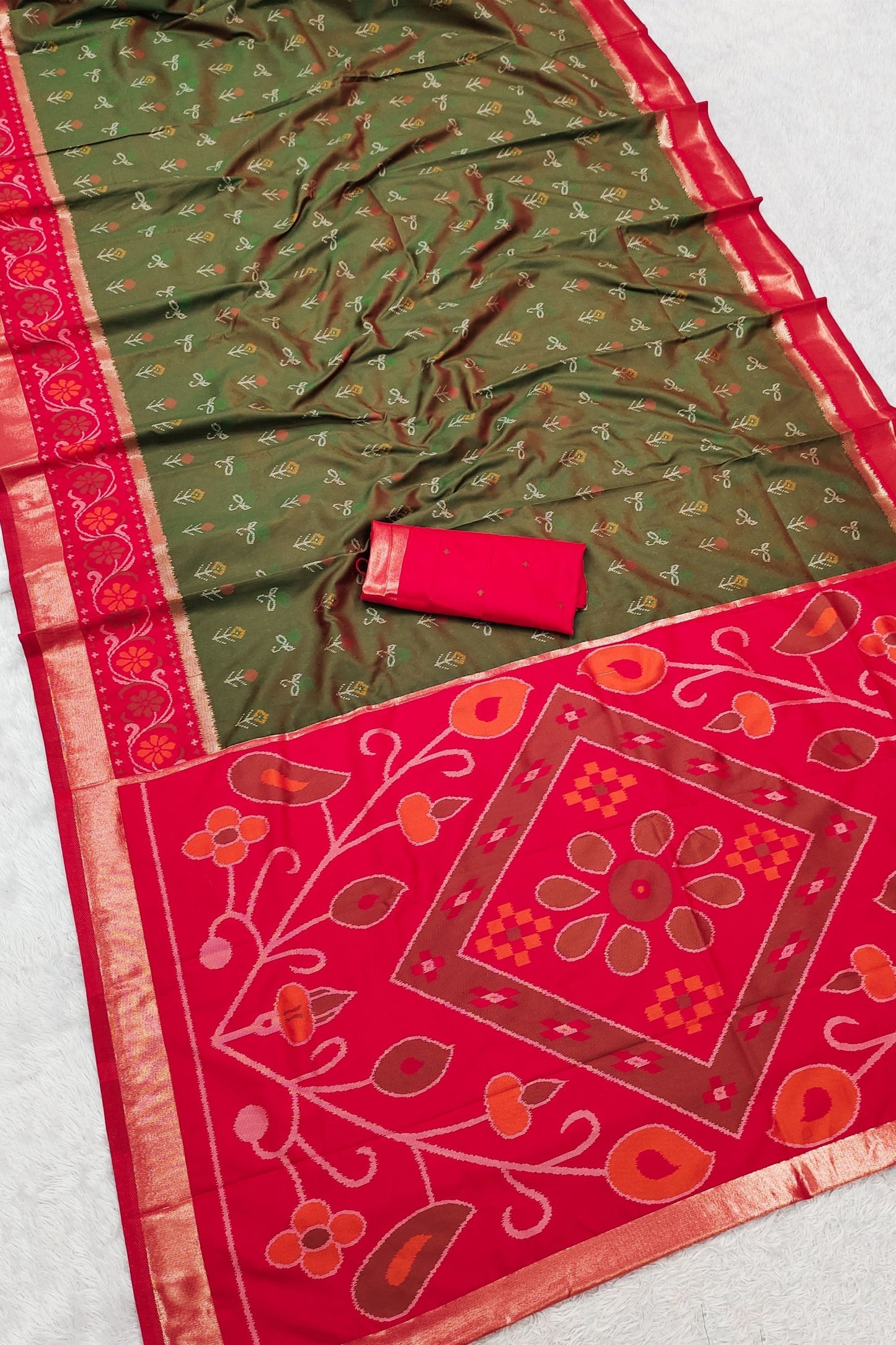 Graceful Olive Green Pochampalli Silk Zari Weaving Saree for Women