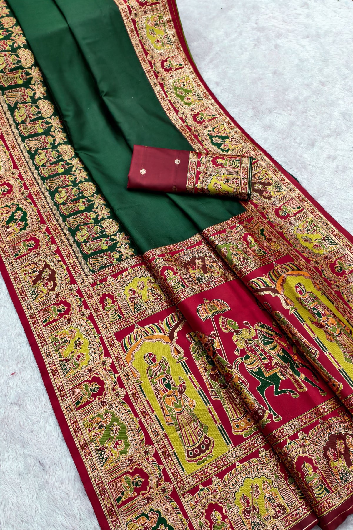 Graceful Green Pashmina Paithani Silk Woven Zari Saree for Women