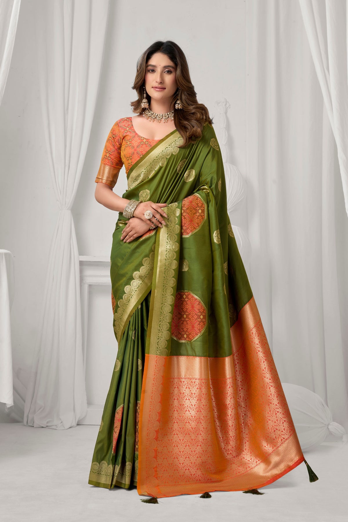 Exquisite Olive Green Soft Silk Saree with Zari Woven Work for Women