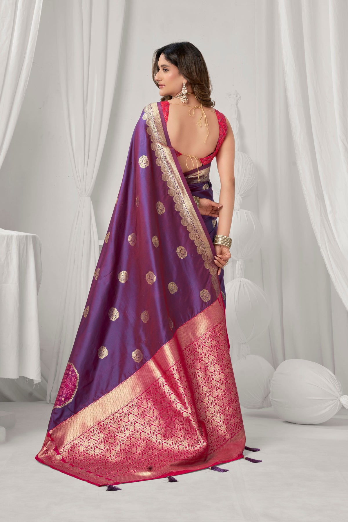 Enchanting Purple Soft Silk Saree with Zari Woven Work for Women