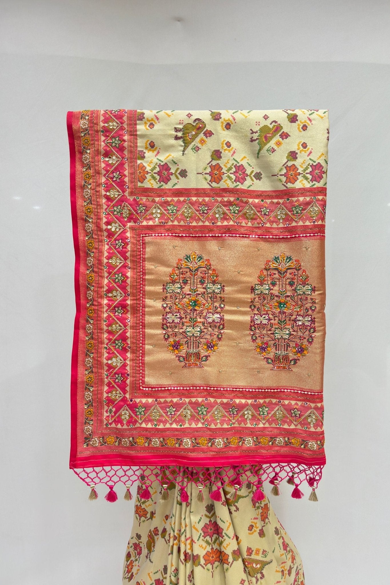 Cream Patola Silk Saree - Mangaldeep NX