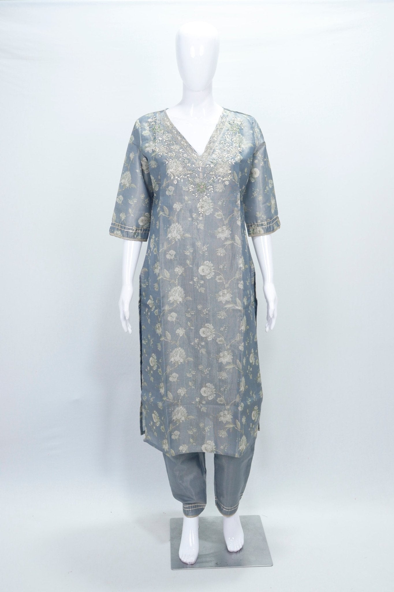 Elegant Grey Floral Embroidered Organza Kurta Set with Matching Pants and Dupatta - Mangaldeep NX