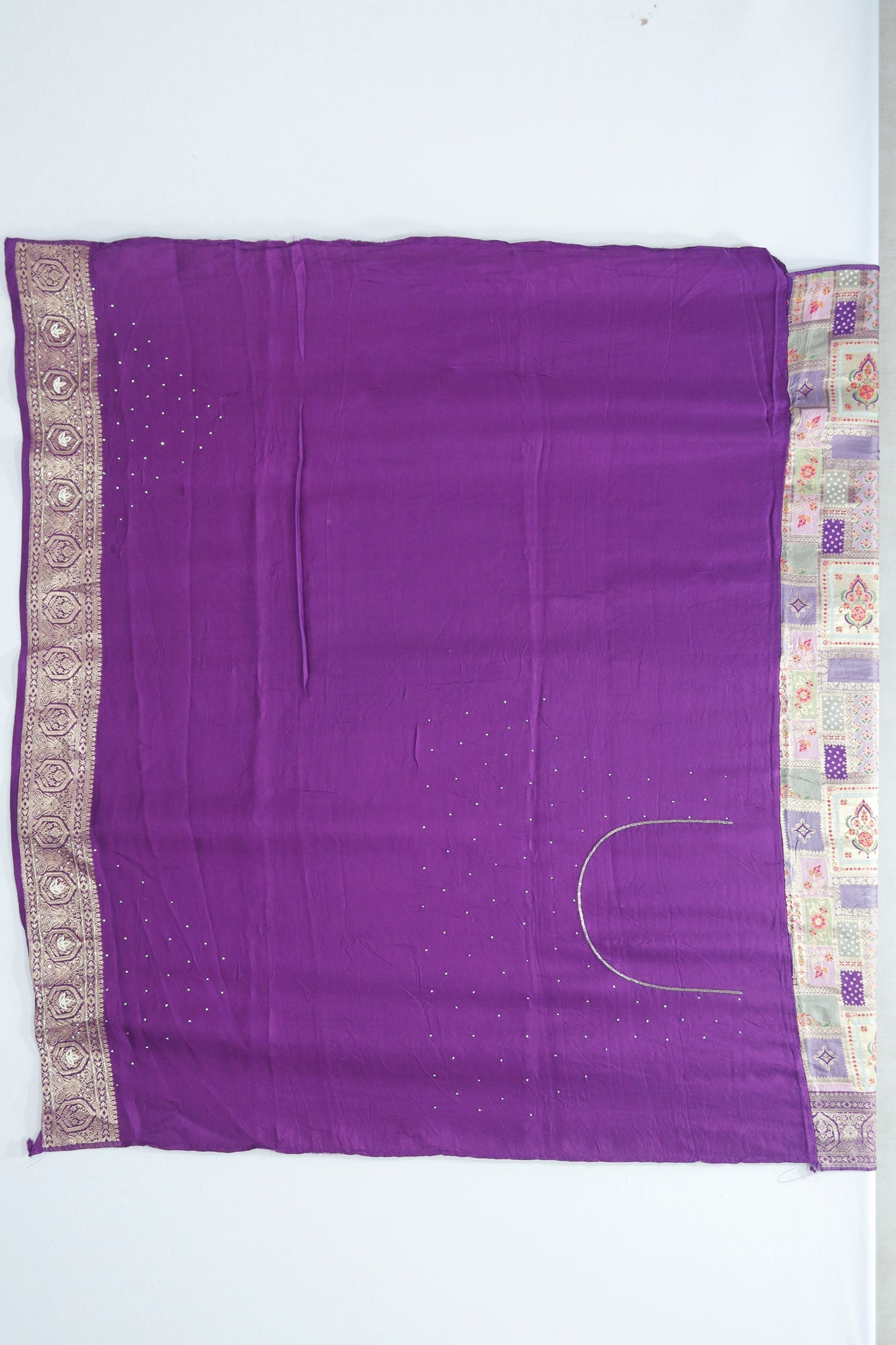 Elegant Lavender Patola Print Saree with Zari Border Traditional Banarasi Style Silk Blend Saree for Festive Wedding Wear - Mangaldeep NX