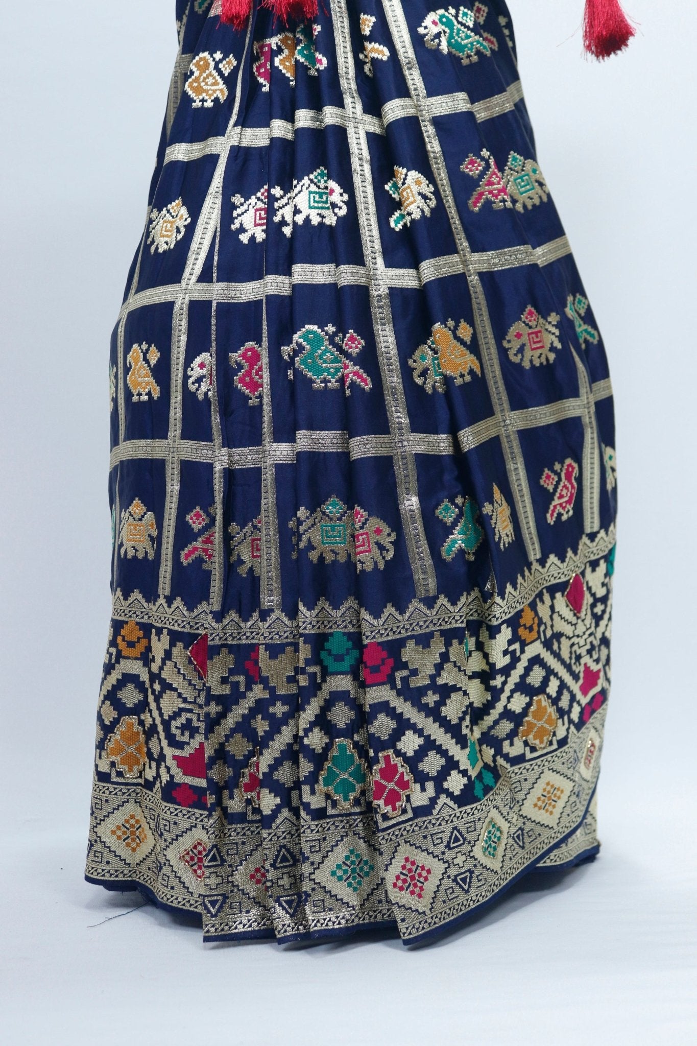 Navy Blue Patola Saree with Multicolor Traditional Weaving & Zari Border – Gujarati Silk Saree for Festive & Wedding Wear - Mangaldeep NX