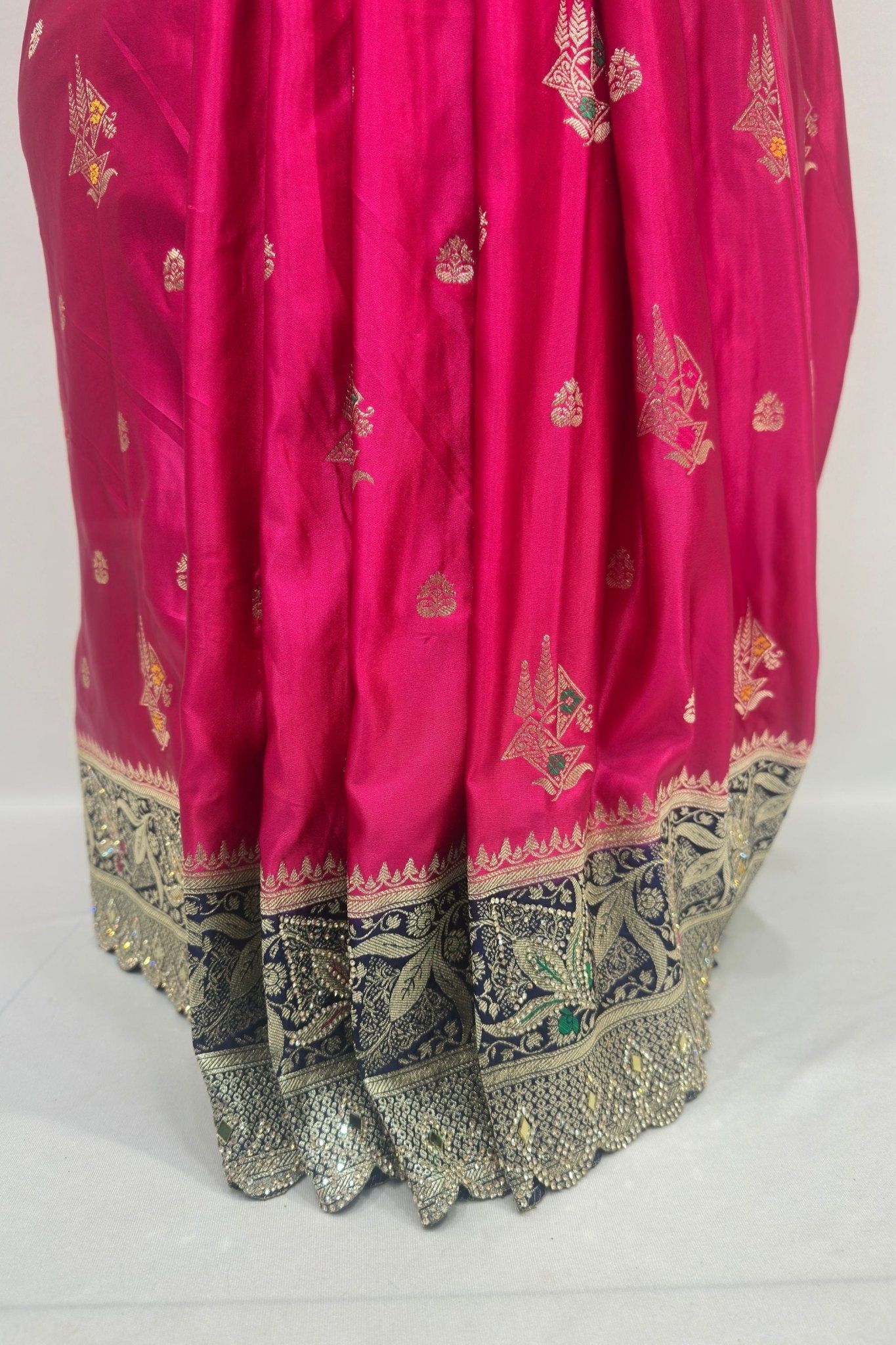 Pink Silk Saree with Navy Blue Velvet Pallu & Heavy Zari Embroidery - Mangaldeep NX