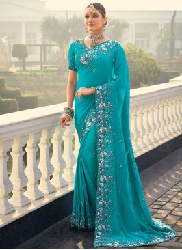 Adorning Classic Saree For Wedding